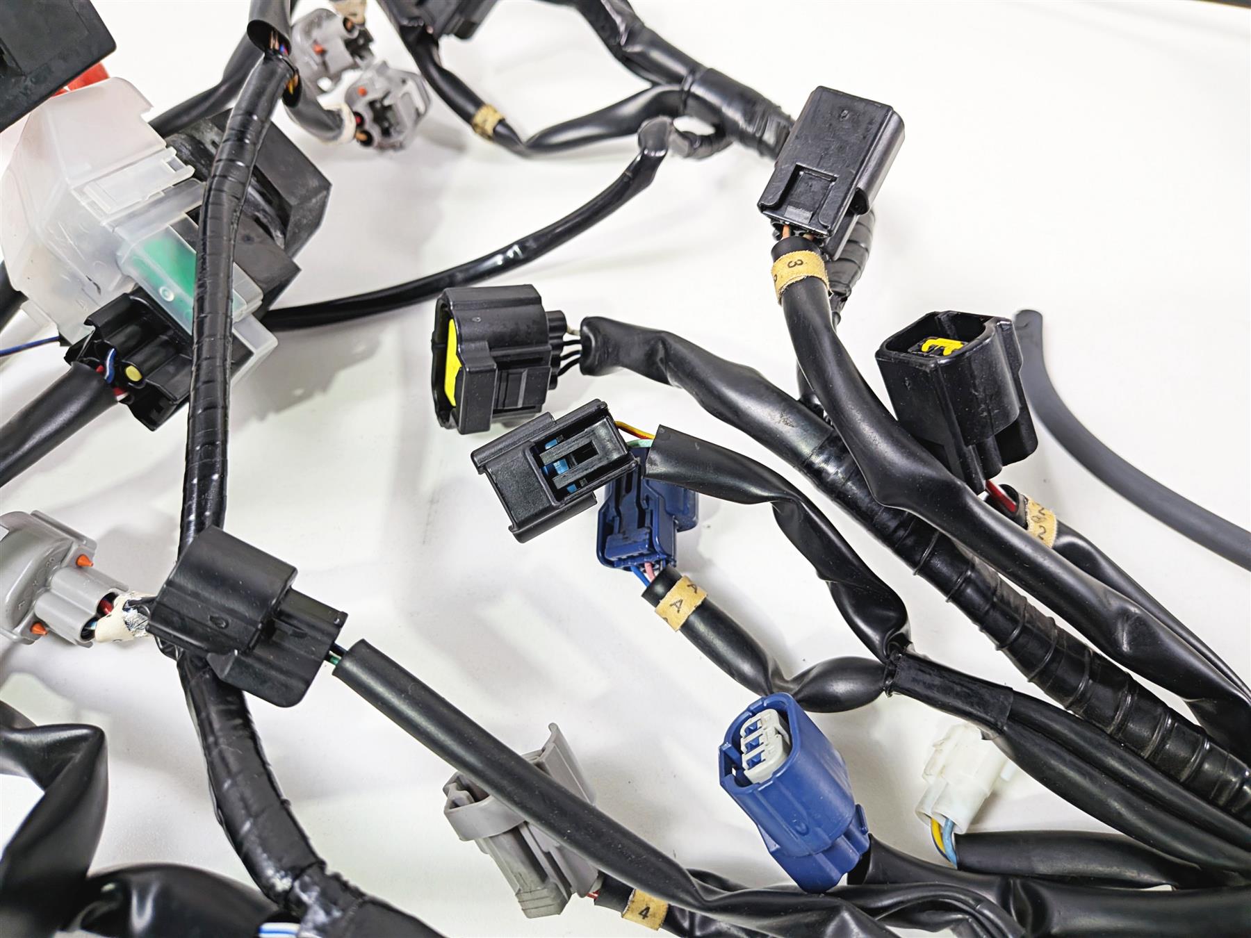 2016 Yamaha YZF R1 RN32 Wiring Harness Loom -For Parts B60-82590-10-00 {{ shop.shopifyCountryName }} - Mototech271