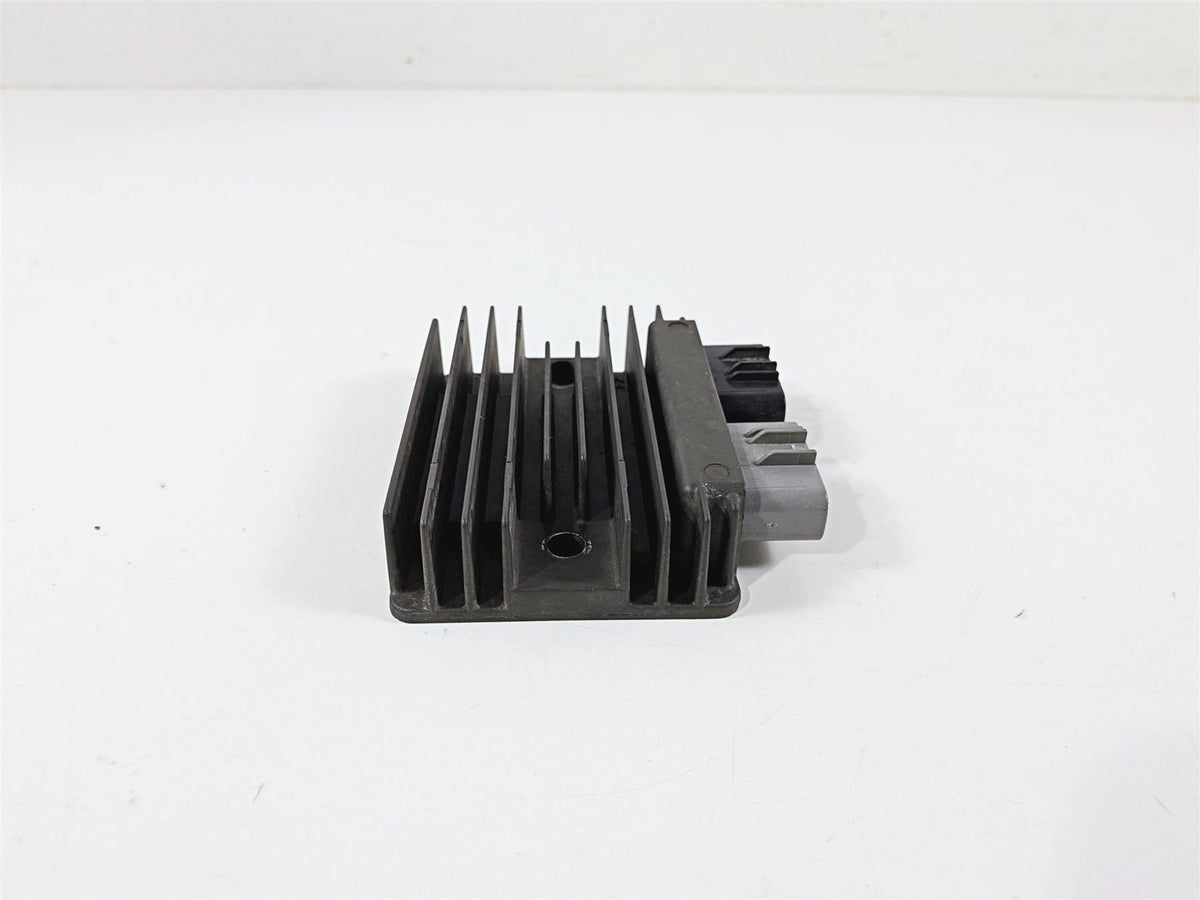 2022 Kawasaki ZX10R ZX1000 Ninja Rectifier Voltage Regulator 21066-0748 {{ shop.shopifyCountryName }} - Mototech271