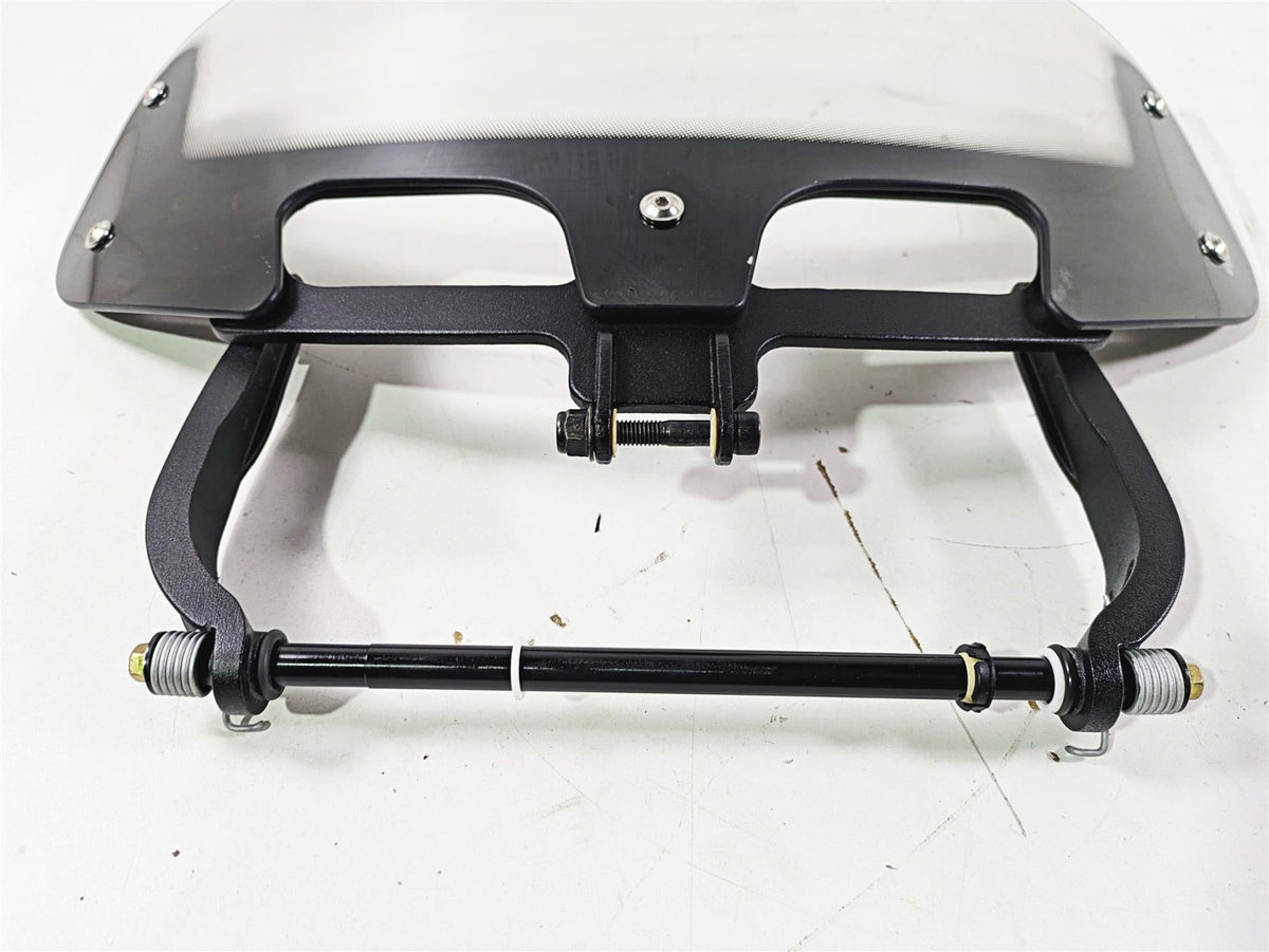 2019 Indian Chieftain Limited Windshield Windscreen & Mounts 2881797 5138467 {{ shop.shopifyCountryName }} - Mototech271