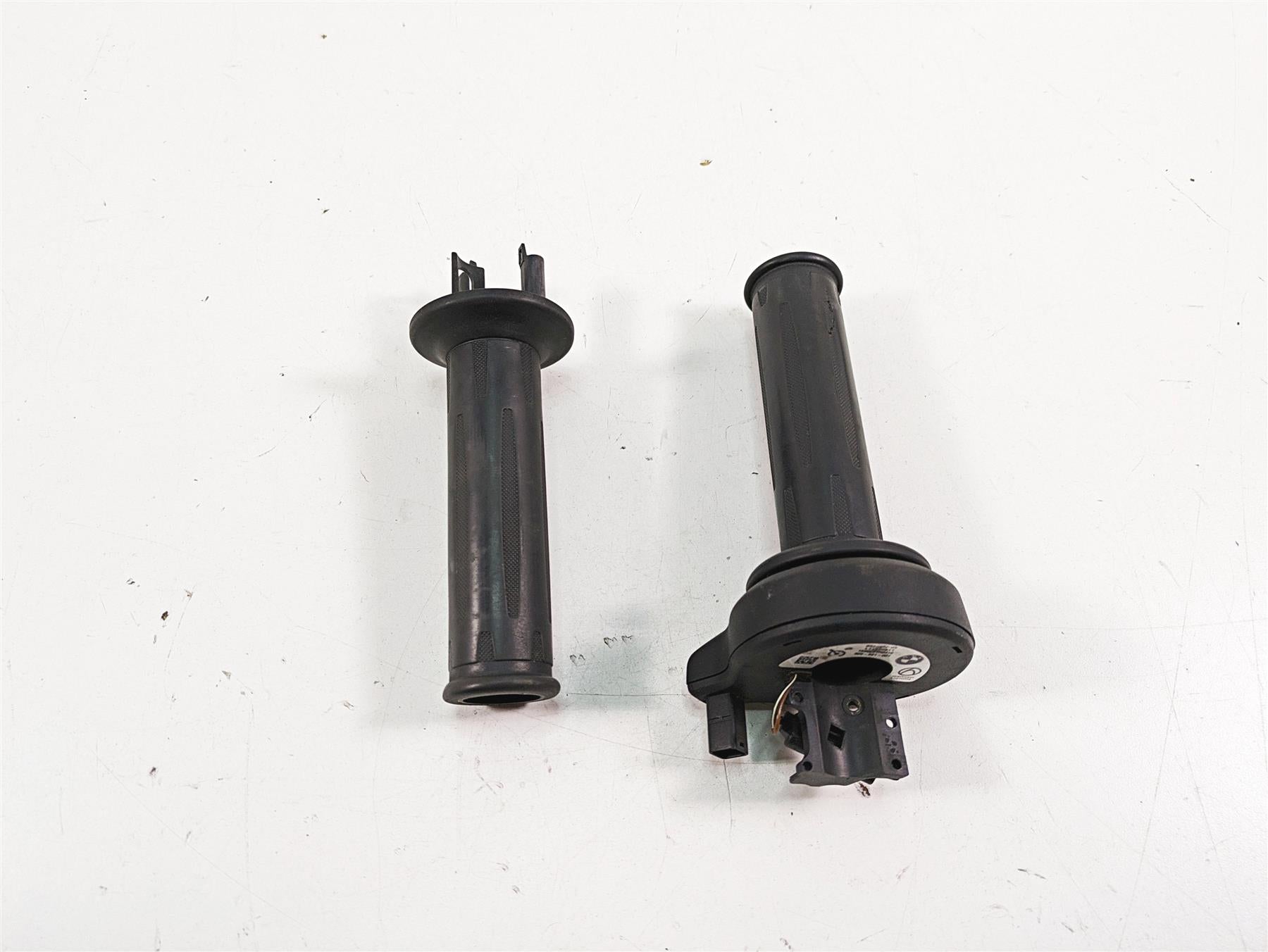 2015 BMW S1000RR K46 Heated Hand Grip E-Throttle Cruise Control Set 61318534424 {{ shop.shopifyCountryName }} - Mototech271