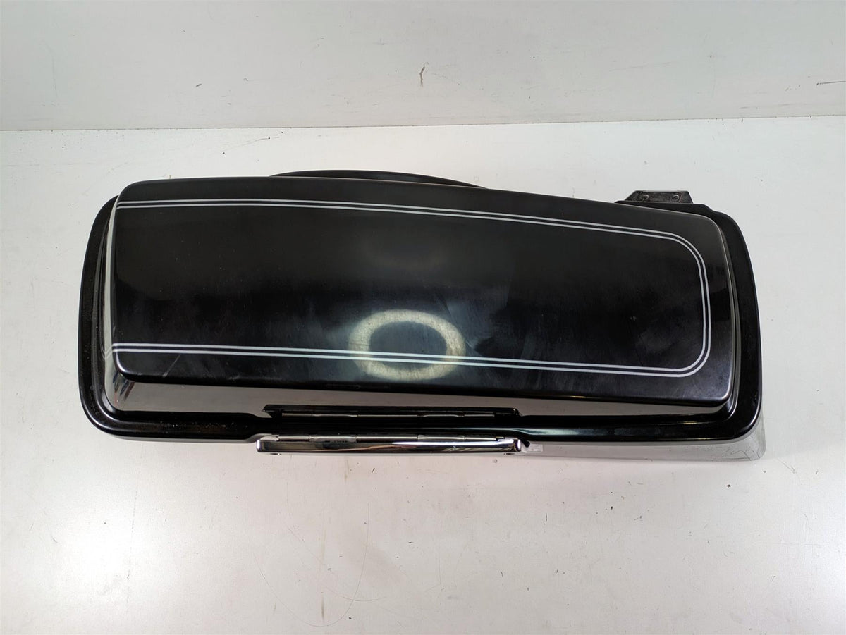 2006 Harley Touring FLHTCUI Electra Glide Left Saddlebag Saddle Bag 90753-93 {{ shop.shopifyCountryName }} - Mototech271