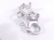 Load image into Gallery viewer, 2016 BMW R1200RS K54 Upper Triple Tree Steering Clamp 55mm 31428525324
