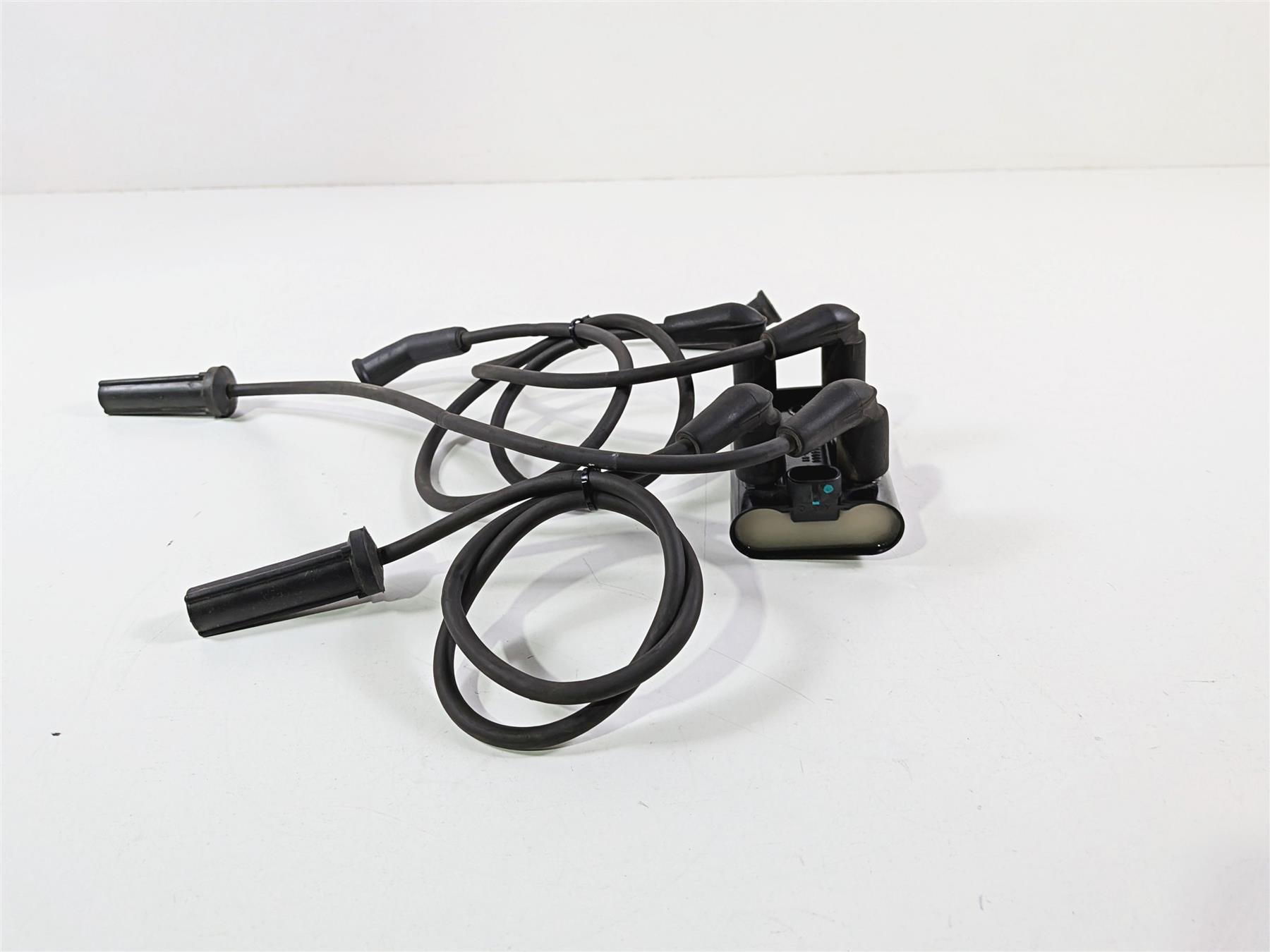 2018 Harley FLHTCU Touring Electra Glide Ignition Coil Wires & Plugs 31600017-Mototech271