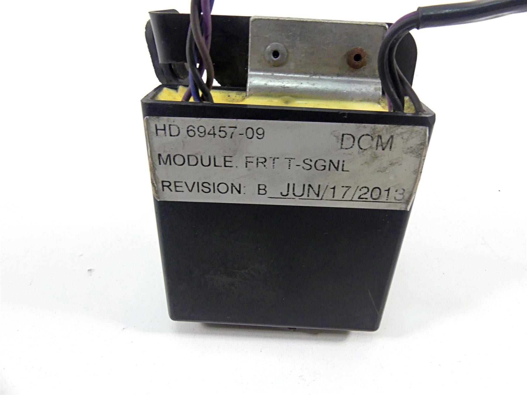 2014 Harley VRSCF Muscle V-Rod Rear Light Turn Signal Module 69457-09 {{ shop.shopifyCountryName }} - Mototech271