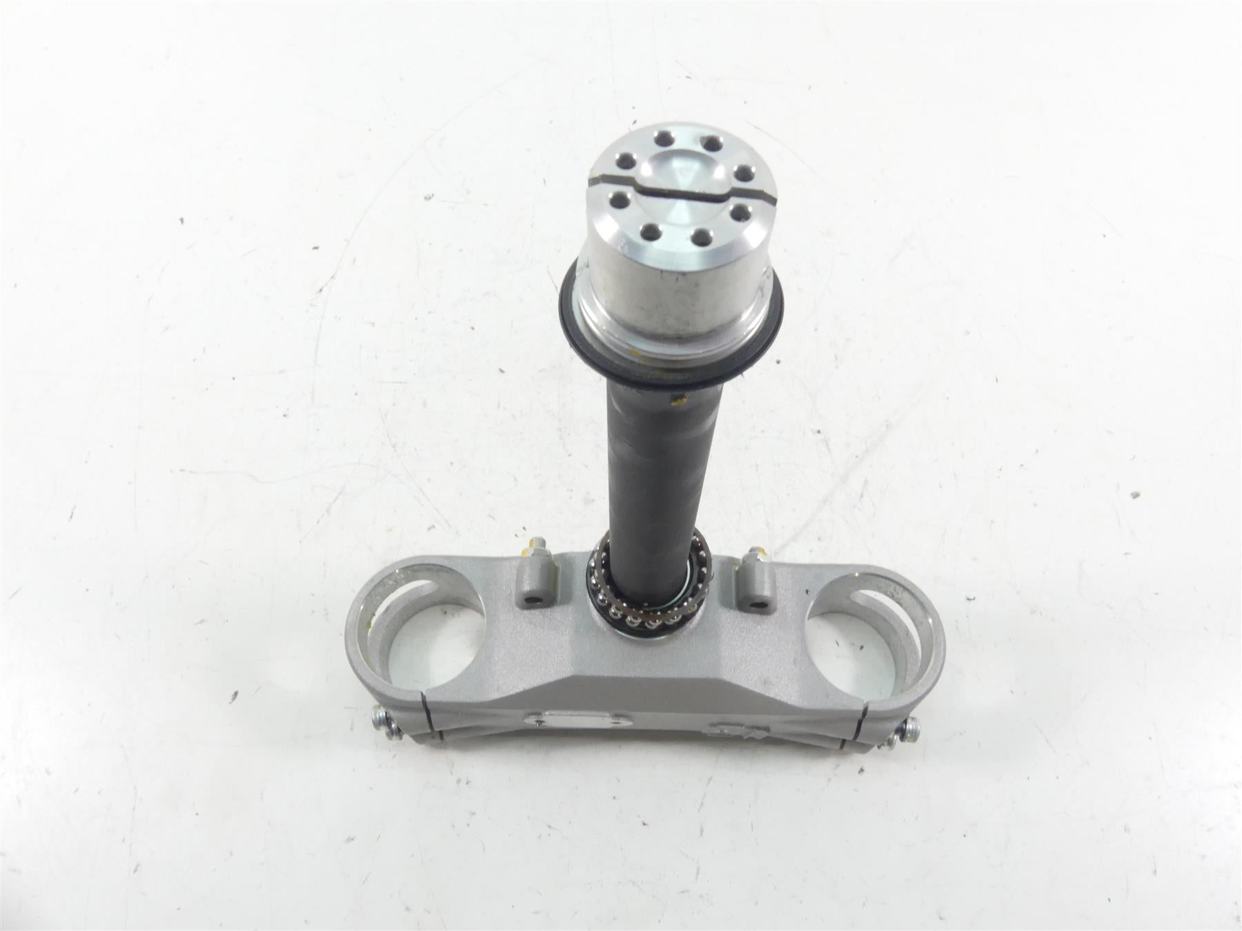 2020 Ducati Multistrada 1260 Enduro Lower Triple Tree Steering Clamp 34221141AA {{ shop.shopifyCountryName }} - Mototech271