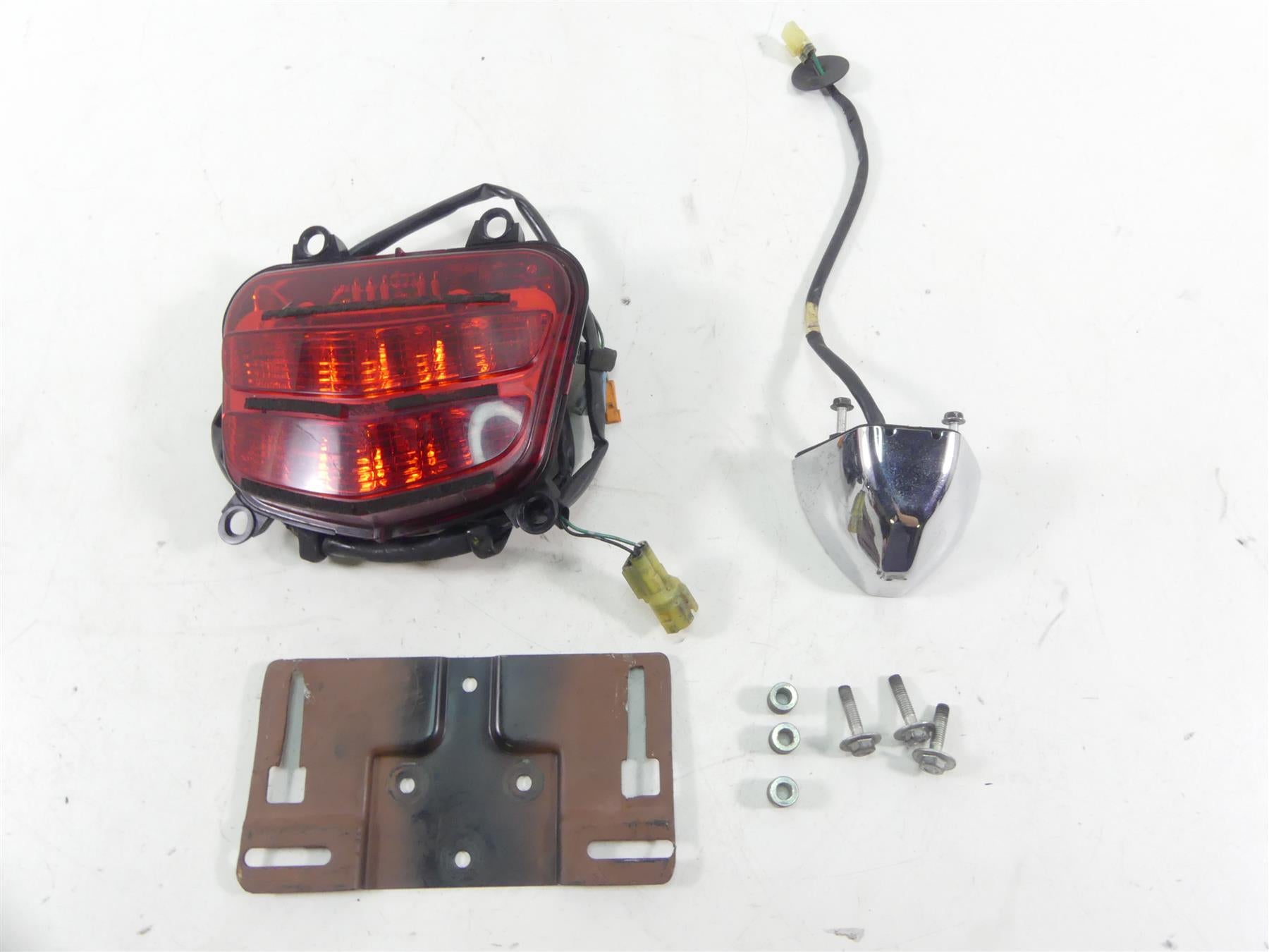 2006 Honda V-Twin VTX1800 N3 Taillight Plate Holder Light Set 33701-MCV-N11 | Mototech271