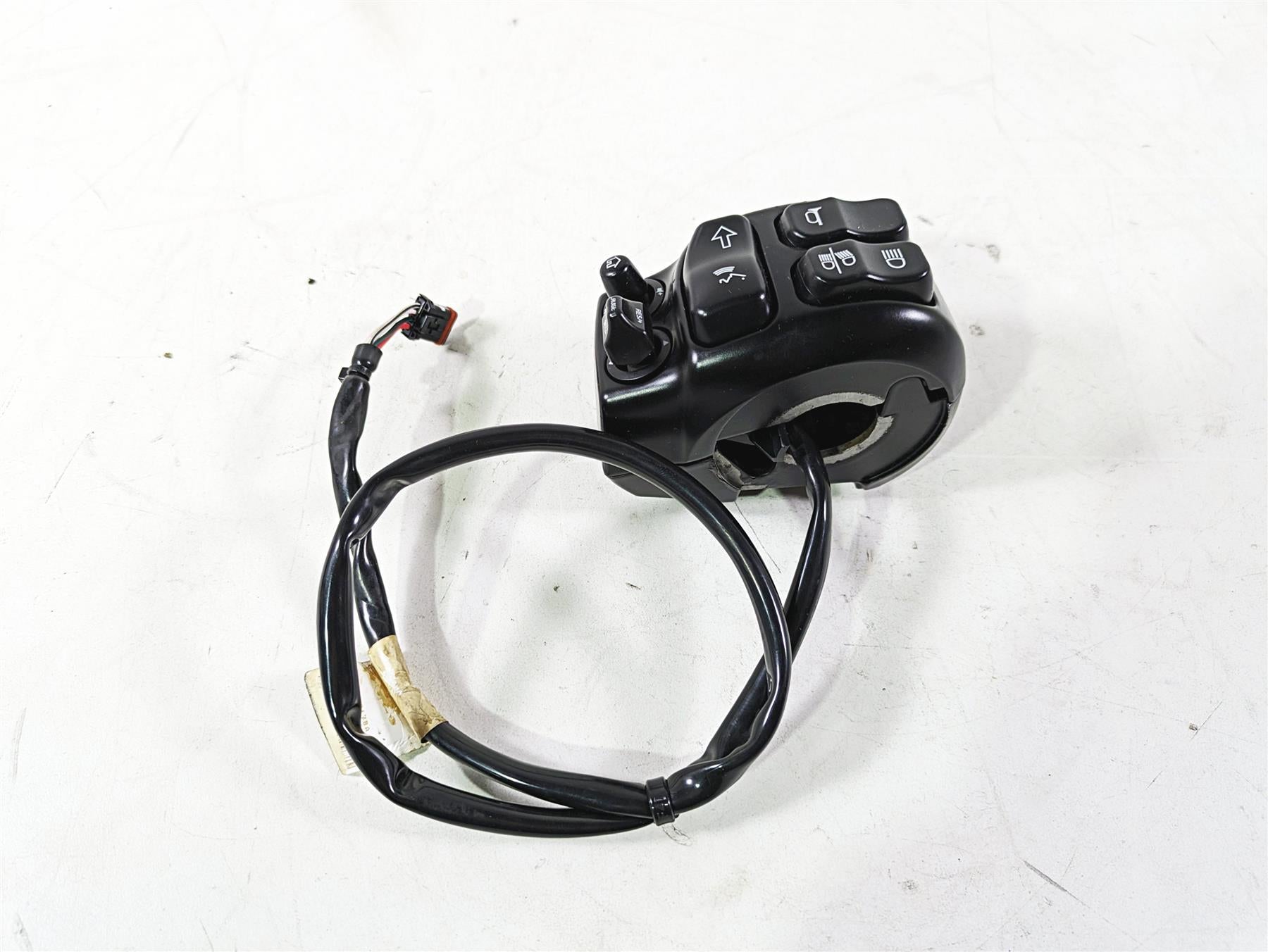 2017 Harley Touring FLTRXS Road Glide Left Hand Control Switch 71500128B {{ shop.shopifyCountryName }} - Mototech271