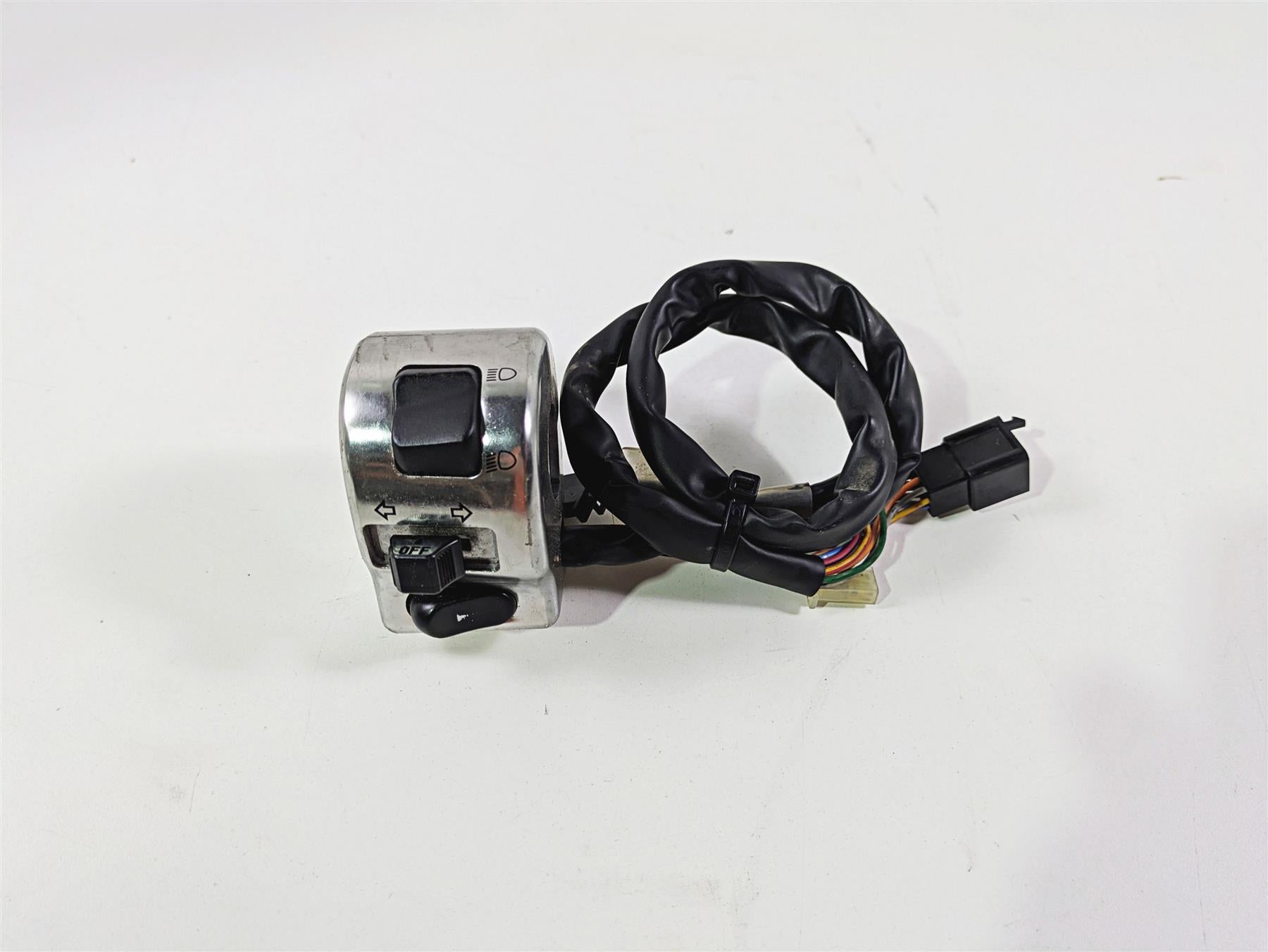 2008 Kawasaki VN1600 Vulcan Nomad Left Hand Blinker Control Switch 46091-0018 {{ shop.shopifyCountryName }} - Mototech271