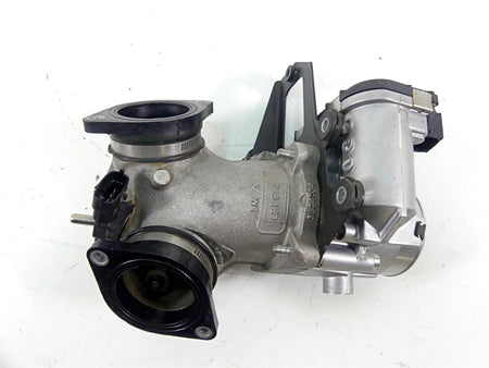 2019 Indian Chieftain Classic Bosch Throttle Body & Intake Manifold 1204685 {{ shop.shopifyCountryName }} - Mototech271