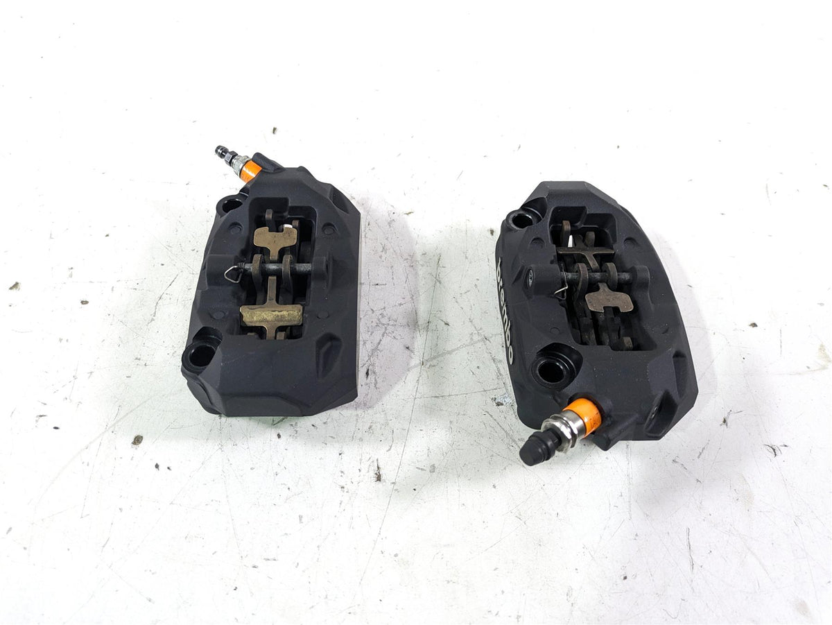 2022 BMW R1250 RT K052 Brembo Front Brake Caliper Set 34118556206 34118556205 {{ shop.shopifyCountryName }} - Mototech271