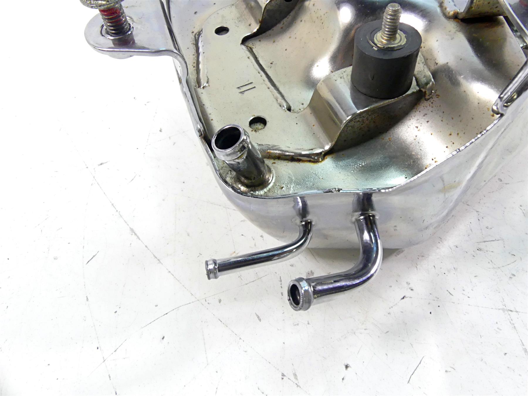 1997 Harley Sportster XL1200 C Chrome Oil Tank & Dipstick Set 62475-97A {{ shop.shopifyCountryName }} - Mototech271