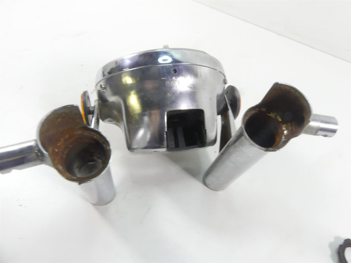 1980 Honda CB750C Custom Headlight Head Light & Mounts 61301-461- 61301-460-000 {{ shop.shopifyCountryName }} - Mototech271
