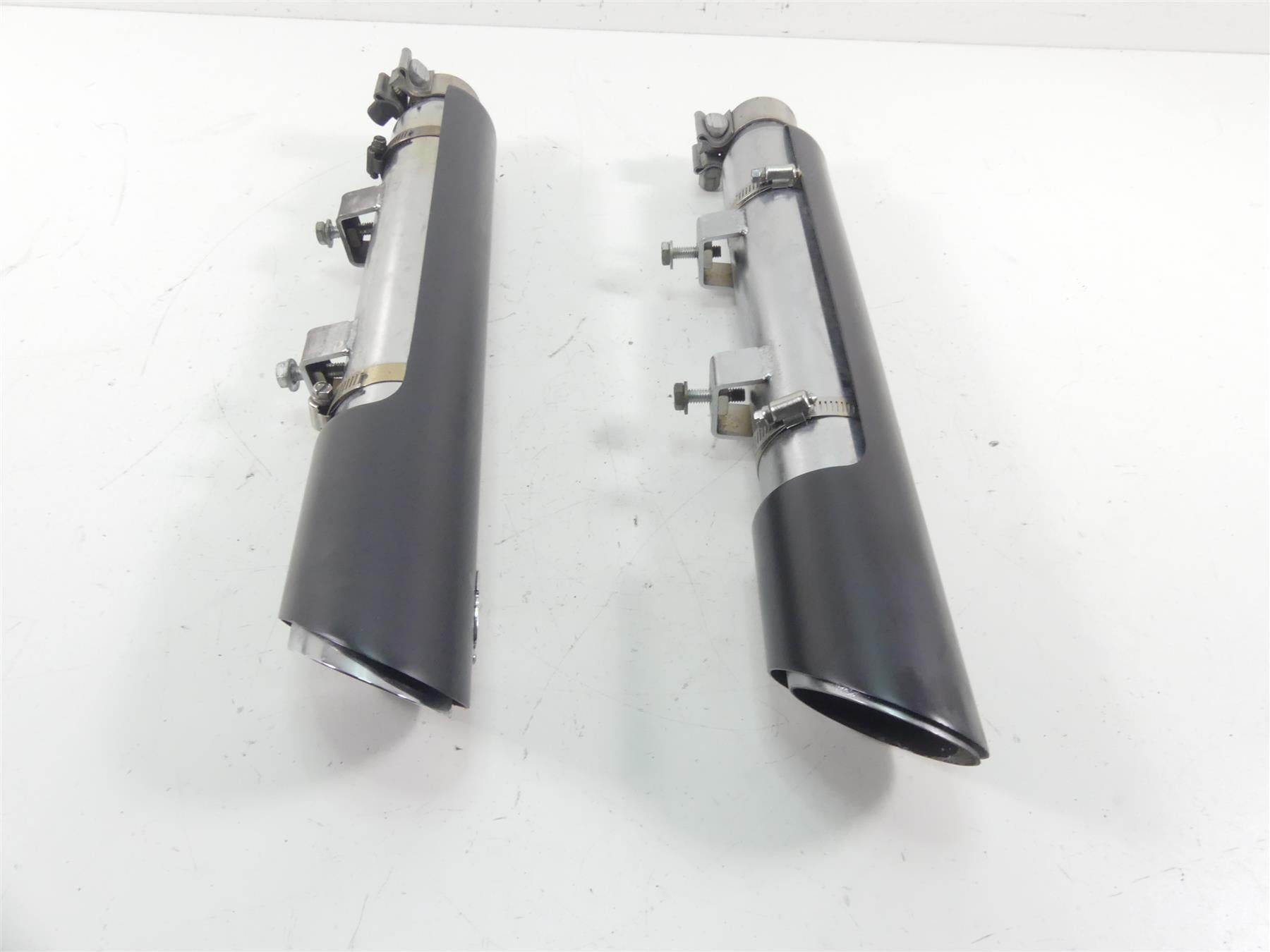 2020 Harley Sportster XL1200 NS Iron Vance Hines Exhaust Muffler Set 46361 46861 {{ shop.shopifyCountryName }} - Mototech271