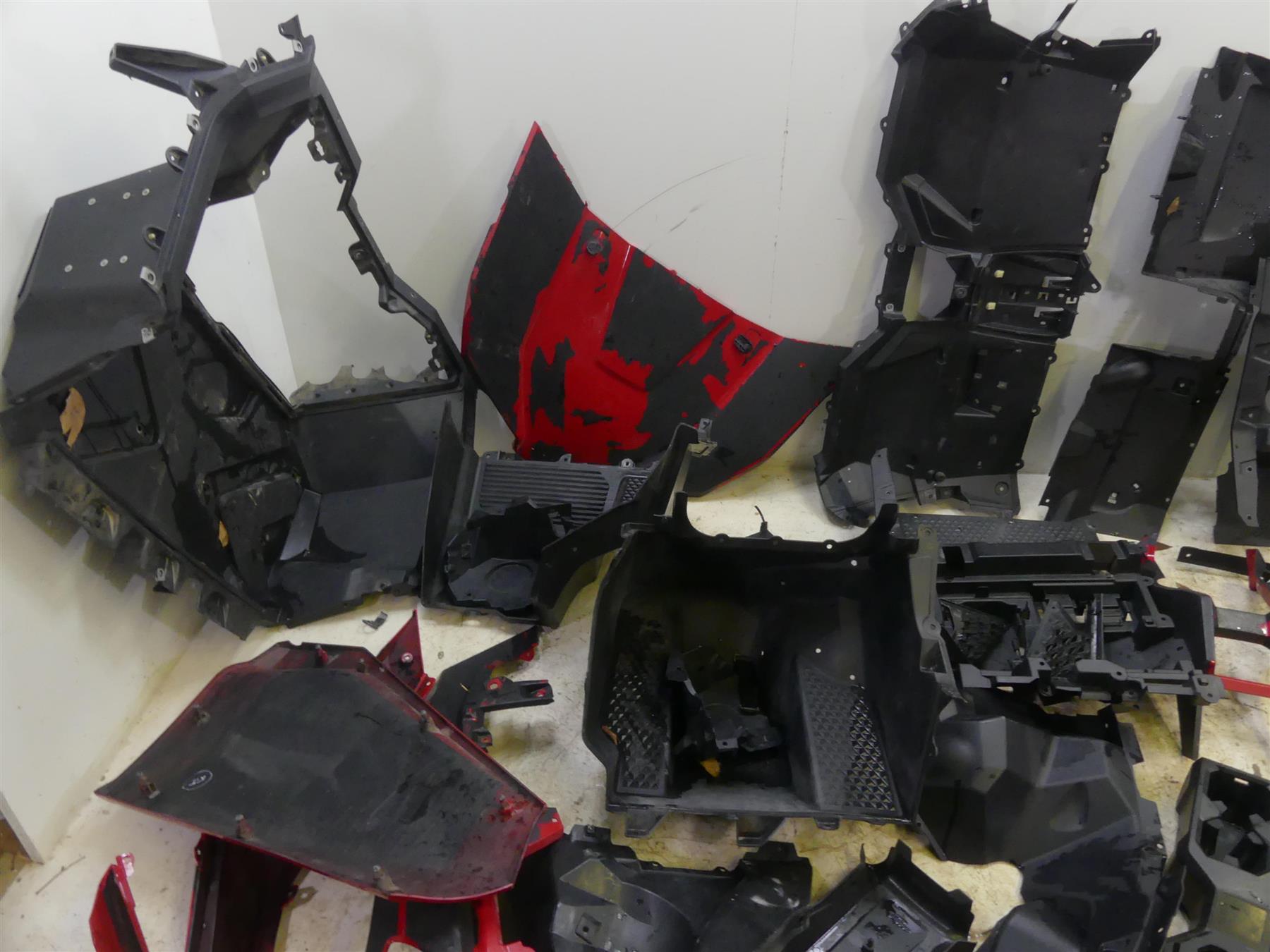 2020 Honda Talon SXS1000R S2R Plastic Body Fairing Cover Tank Set 61240-HL6 {{ shop.shopifyCountryName }} - Mototech271
