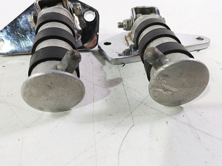 2001 Honda VT1100 Shadow Sabre Front Driver Rider Foot Peg Set 50612-MBA-020 {{ shop.shopifyCountryName }} - Mototech271