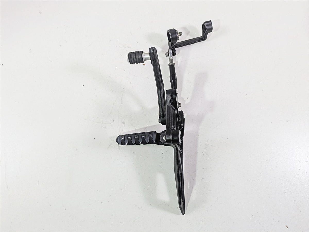 2018 KTM 1290 Super Duke R Left Rider Footpeg & Shift Lever 6130313800033S {{ shop.shopifyCountryName }} - Mototech271