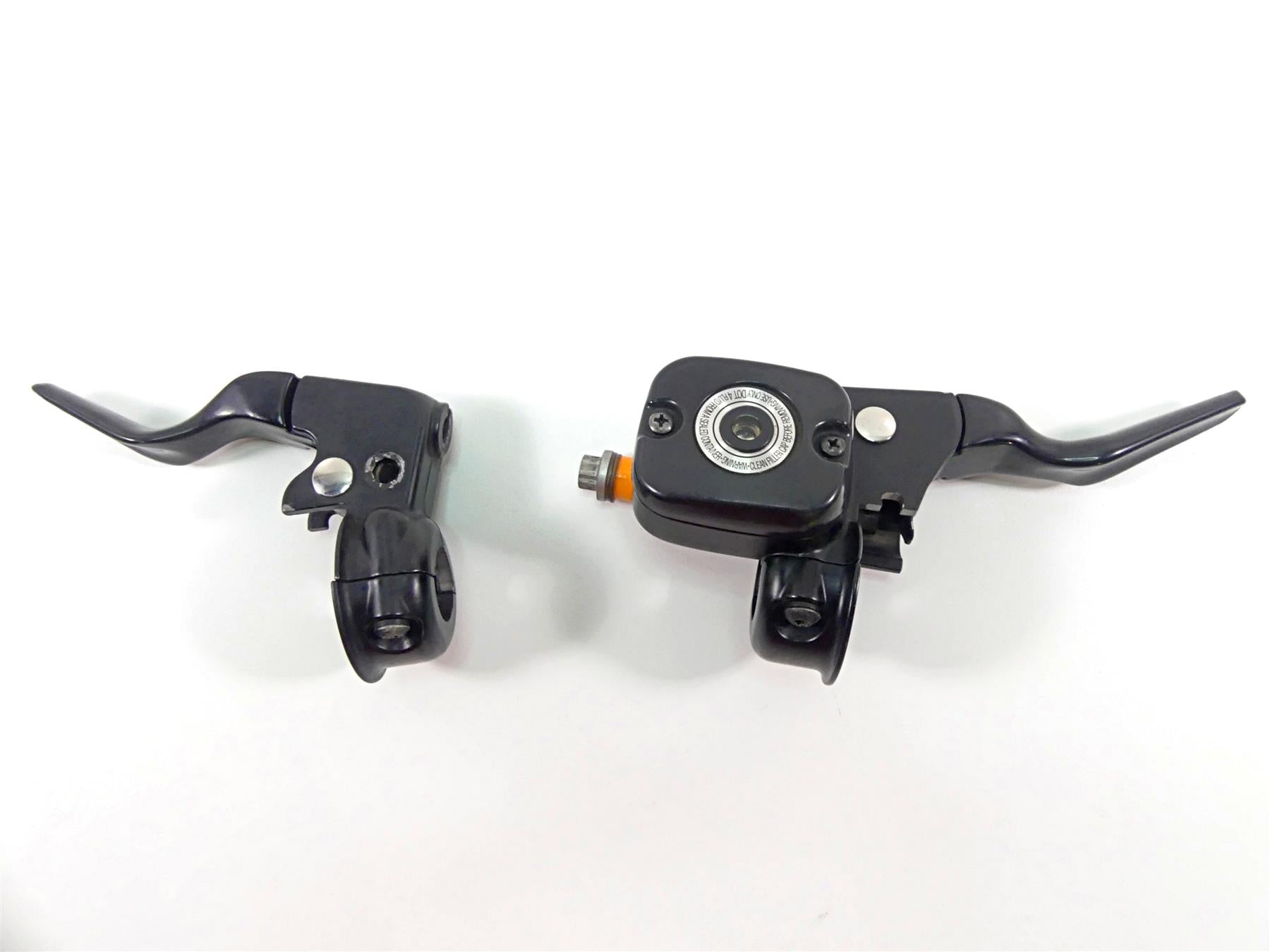 2017 Harley Dyna FXDB Street Bob 9/16 Brake Master Cylind Clutch Perch 45029-11D {{ shop.shopifyCountryName }} - Mototech271