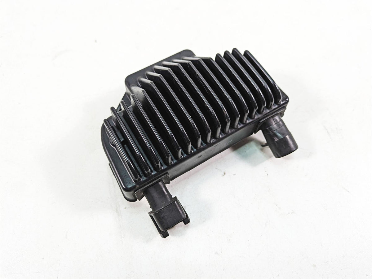 2009 Harley FXDC Dyna Super Glide Custom Rectifier Voltage Regulator 74631-08A {{ shop.shopifyCountryName }} - Mototech271