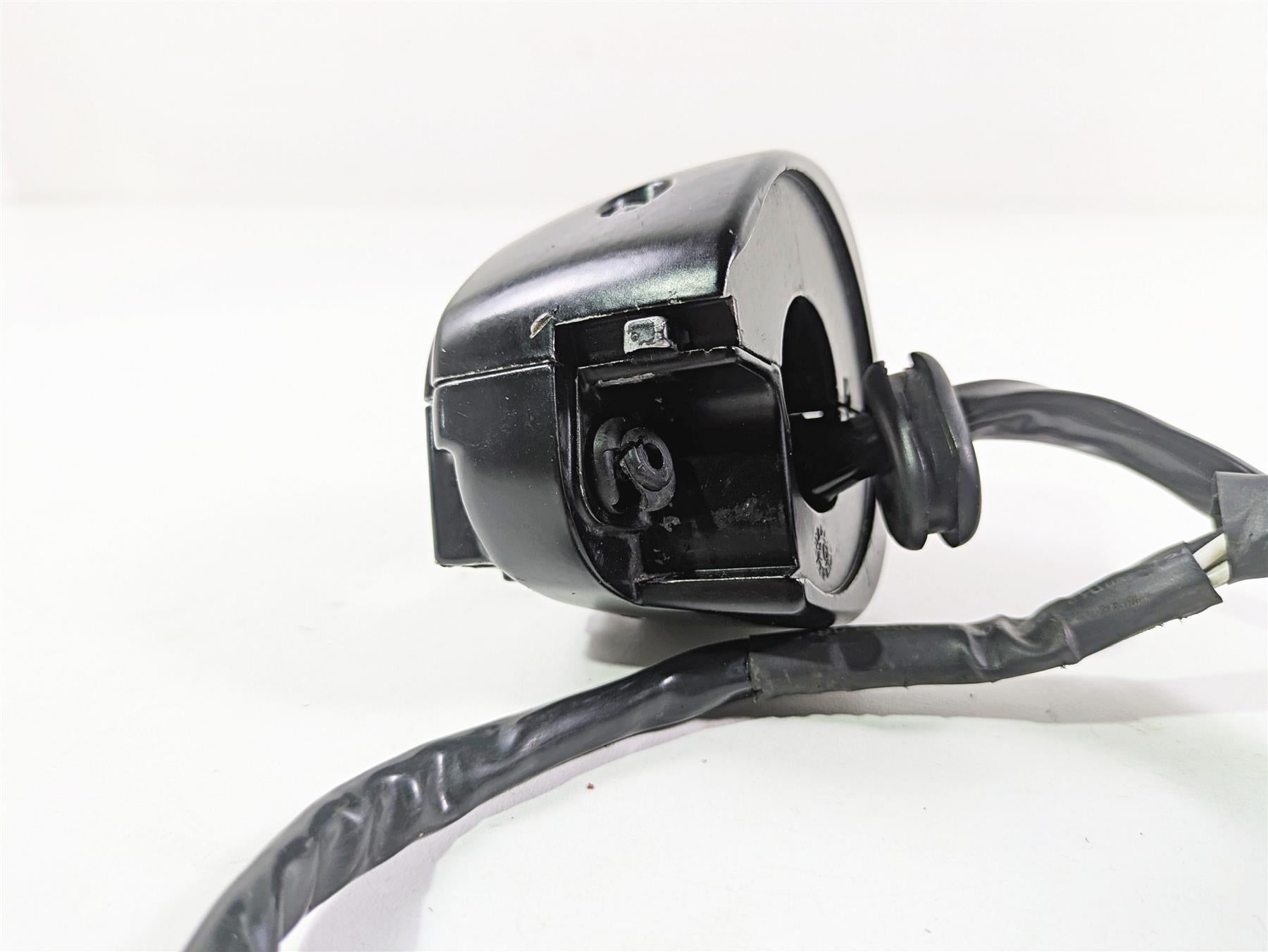 1998 Harley Touring FLHRCI Road King Right Hand Control Switch - Read 71684-06A {{ shop.shopifyCountryName }} - Mototech271