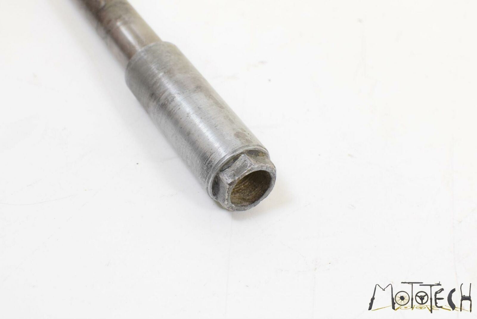 1989 Honda CR250R CR250 R Front Wheel Axle Spindle 44301-KA3-830 {{ shop.shopifyCountryName }} - Mototech271