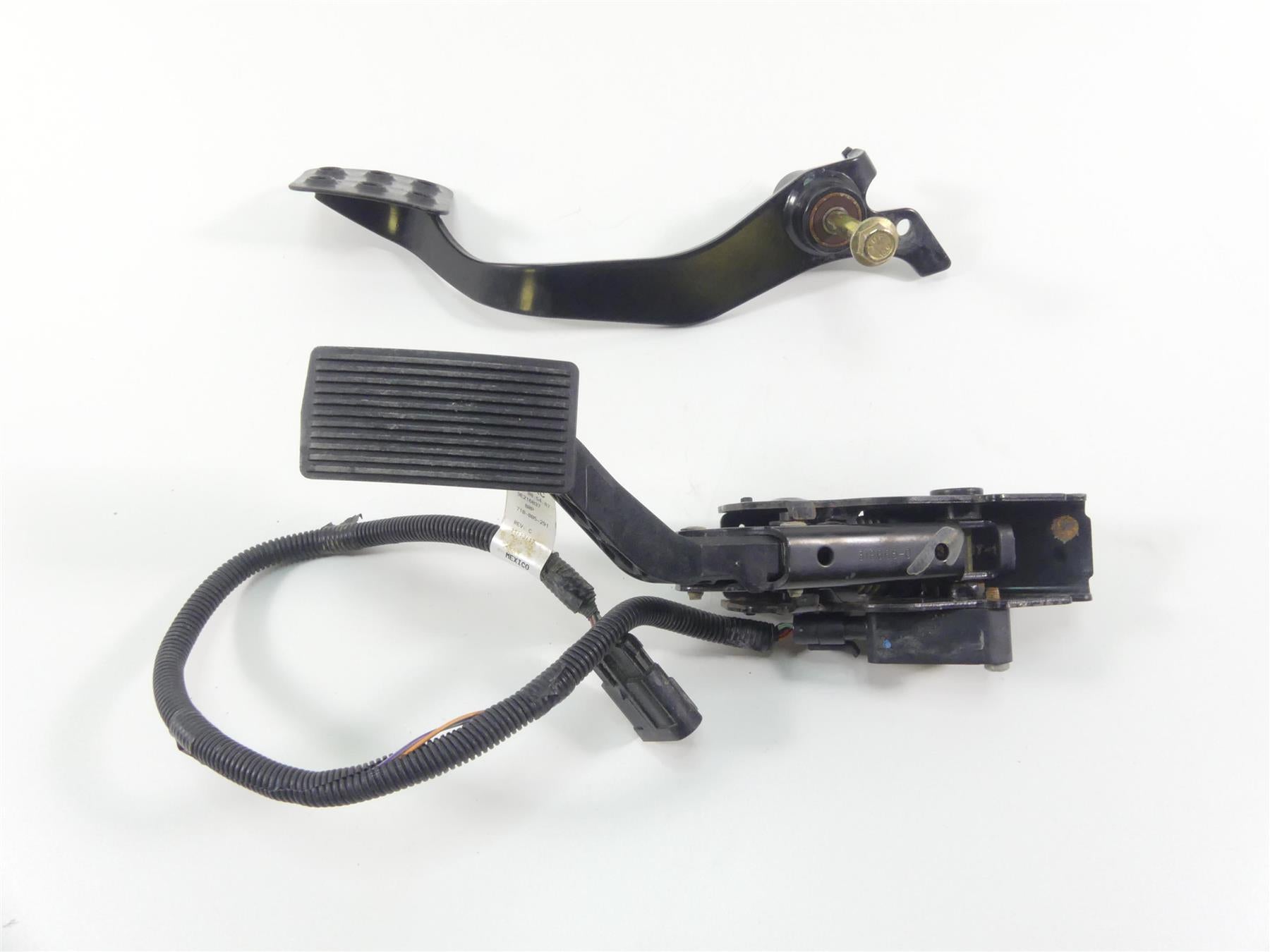 2018 Can Am Maverick X3 Turbo STD Brake Accelerate Foot Pedal Set 705601453 {{ shop.shopifyCountryName }} - Mototech271