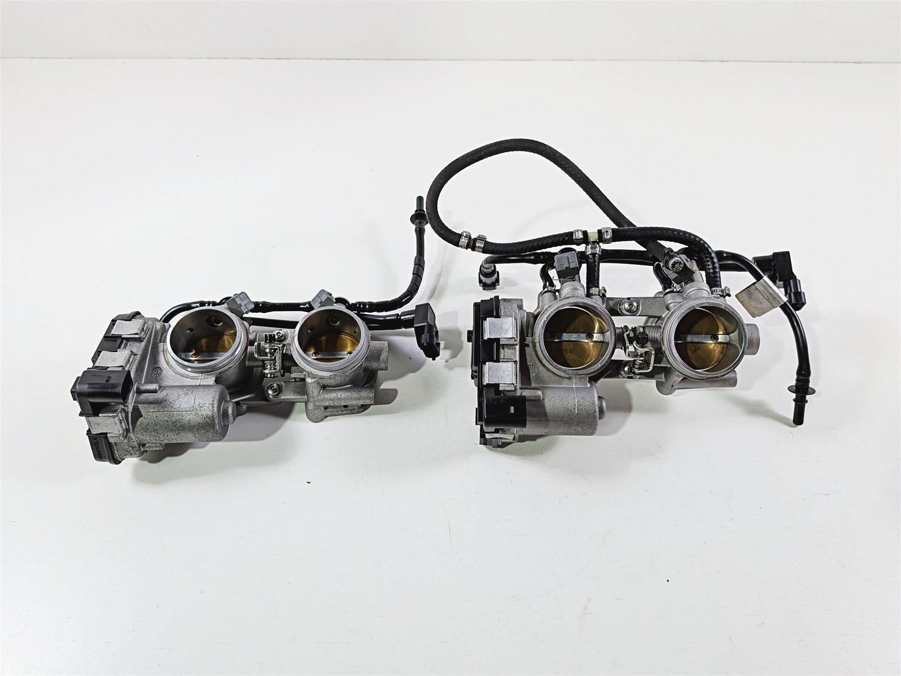 2014 Aprilia RSV4 RR Factory Throttle Body Fuel Injection Set 857303 857304 {{ shop.shopifyCountryName }} - Mototech271