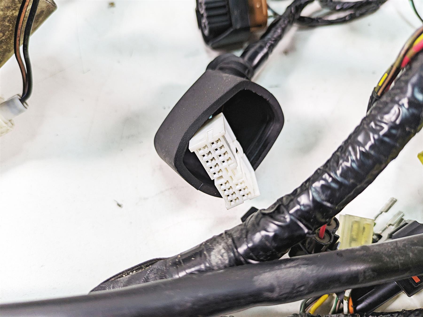 2009 Suzuki GSXR750 K9 Main Wiring Harness Loom - Read 36610-37H30 36610-37H31 {{ shop.shopifyCountryName }} - Mototech271