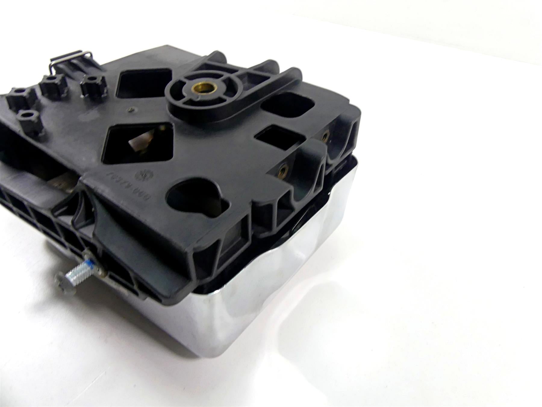 2014 Harley FXDL Dyna Low Rider Battery Tray & Side Cover 61300151 70379-06B {{ shop.shopifyCountryName }} - Mototech271