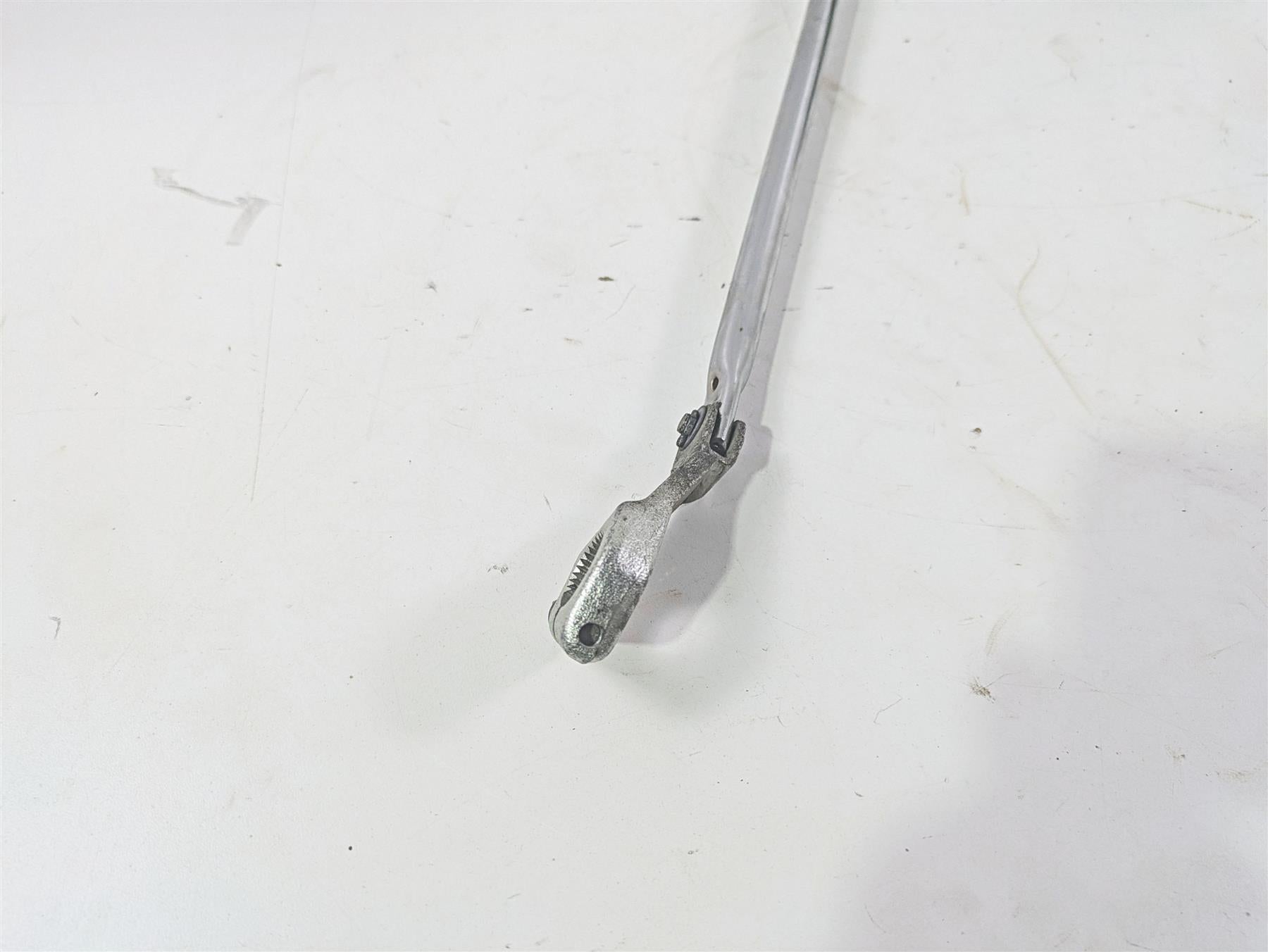 2006 Yamaha XVS650 V-Star Classic Right Floorboard & Brake Pedal 5BN-27420-00-00 {{ shop.shopifyCountryName }} - Mototech271