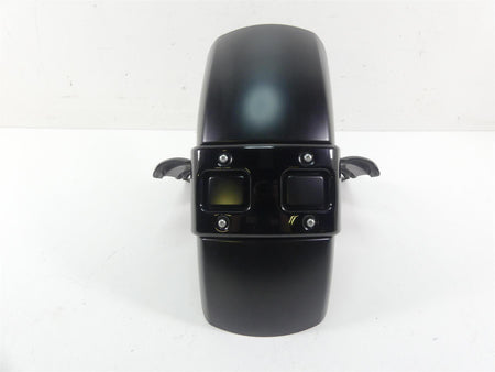 2018 Harley Softail FXFB Fat Bob Front Fender Mud Guard Fork Covert Set 58900271 {{ shop.shopifyCountryName }} - Mototech271