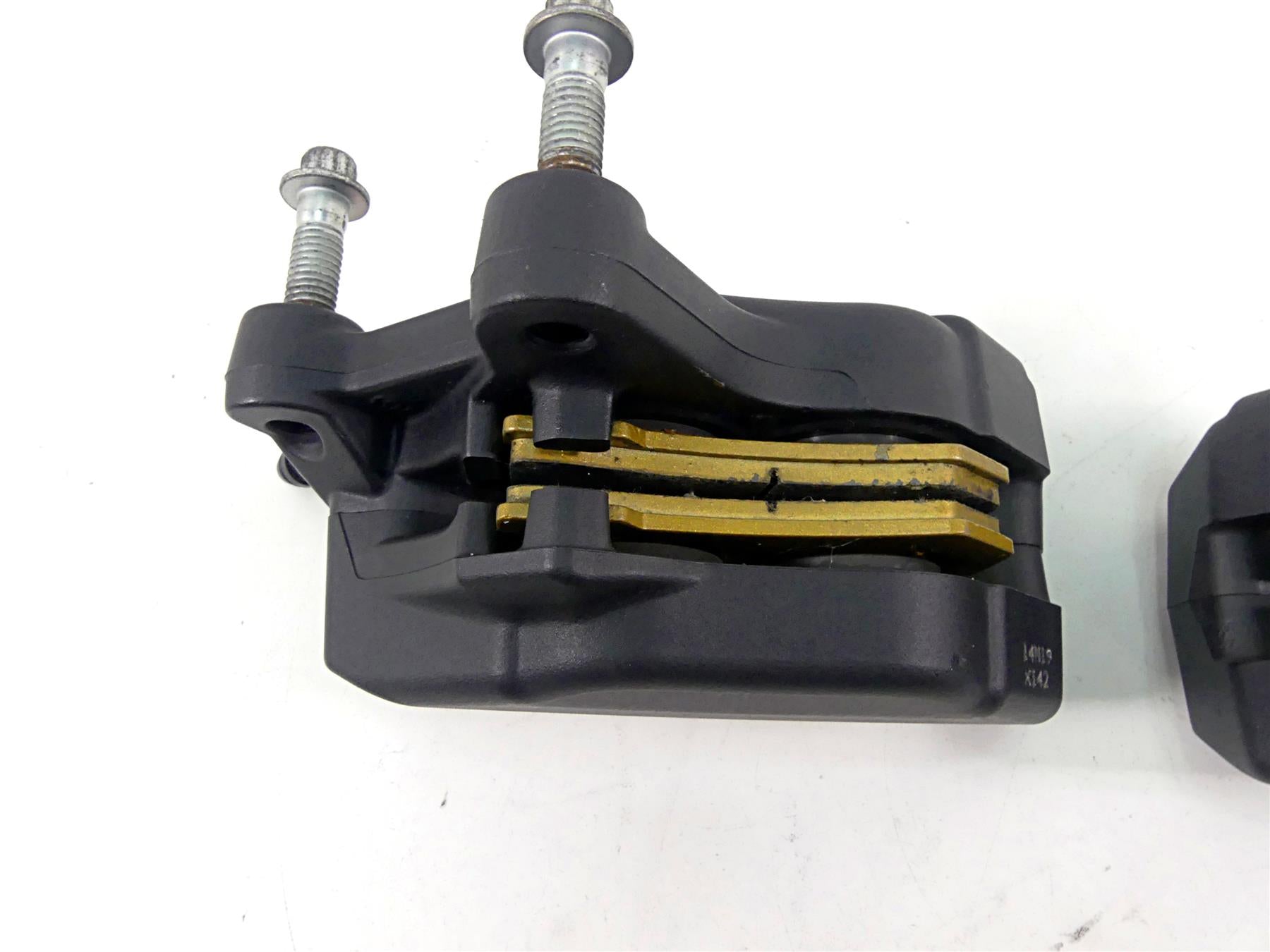 2015 Harley VRSCF Muscle V-Rod Nice Front Brake Caliper Set 44731-08 44732-08 {{ shop.shopifyCountryName }} - Mototech271
