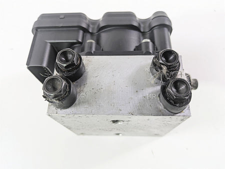 2010 Harley Touring FLHXSE CVO Street Glide Abs Brake Pump Module 40601-08A {{ shop.shopifyCountryName }} - Mototech271
