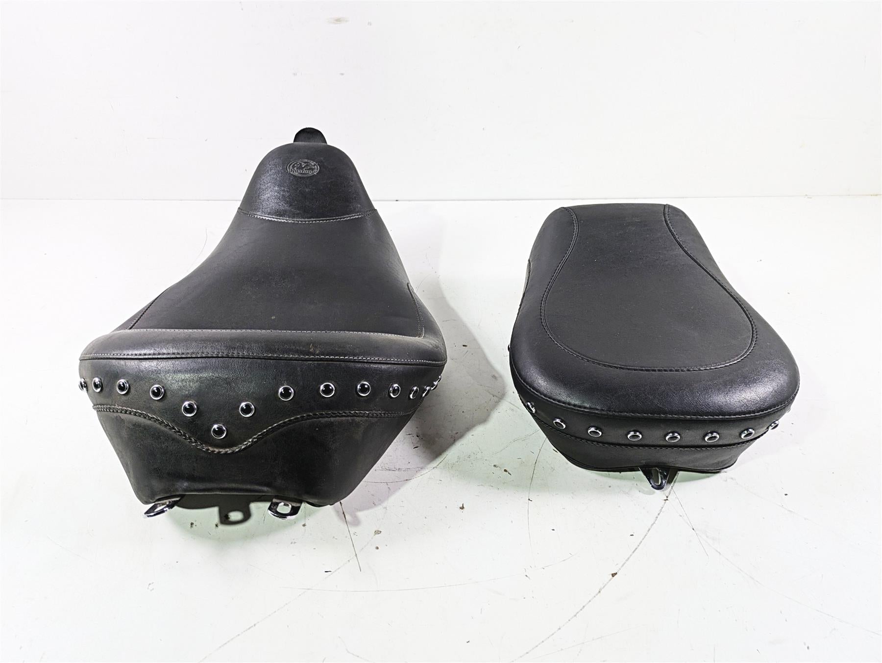 2008 -UP Harley Touring FLHR / X / T / TR Mustang Seat Saddle Set 76028 {{ shop.shopifyCountryName }} - Mototech271