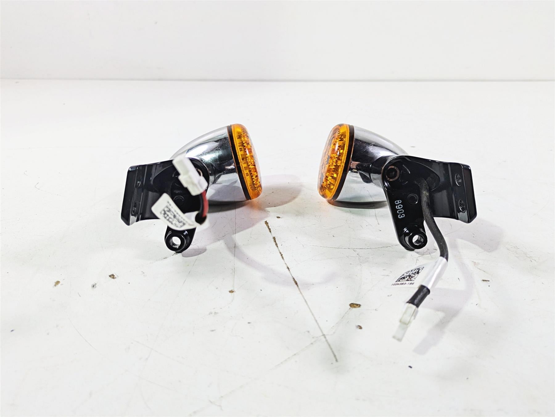 2019 Indian Chieftain Limited Front Blinker Turn Signal Set 2414421 {{ shop.shopifyCountryName }} - Mototech271