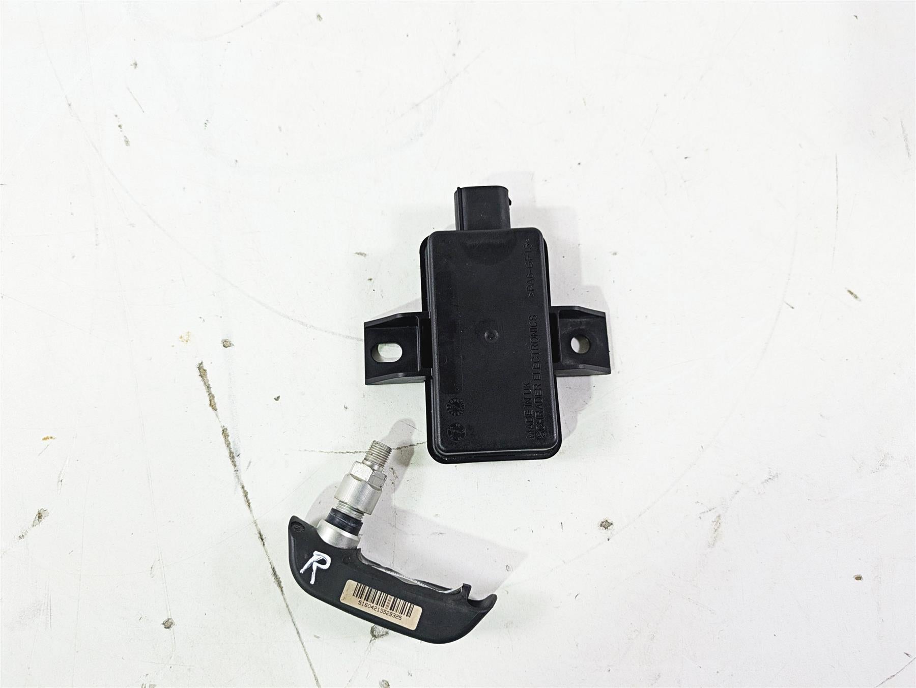 2015 BMW R1200GS Adv K51 Rdc Sensor & Rear Tire Pressure Sensor 65758546222 {{ shop.shopifyCountryName }} - Mototech271
