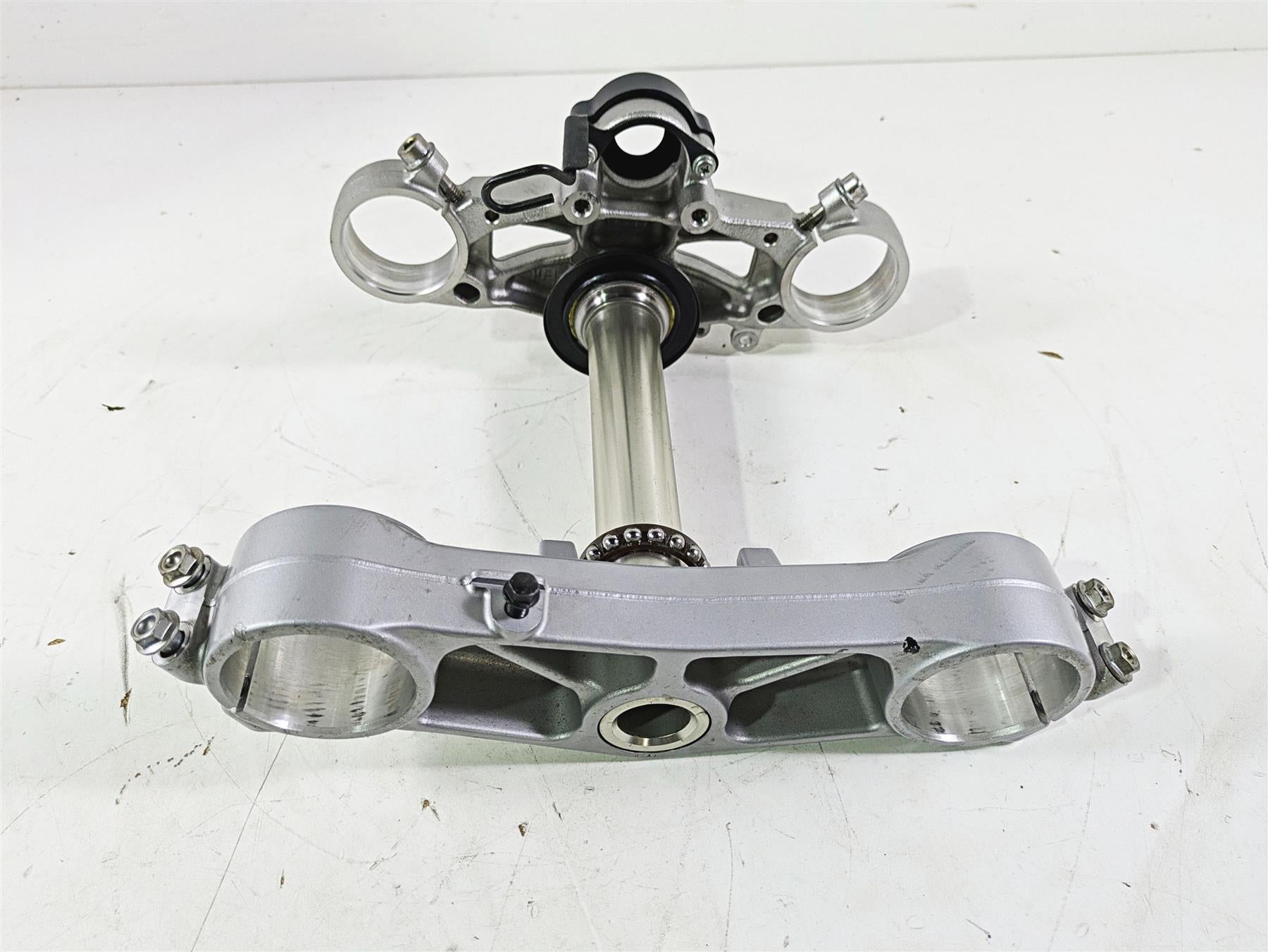 2008 Honda CBR1000RR SC59 Upper Lower Triple Tree Set 53300-MFL-000 {{ shop.shopifyCountryName }} - Mototech271