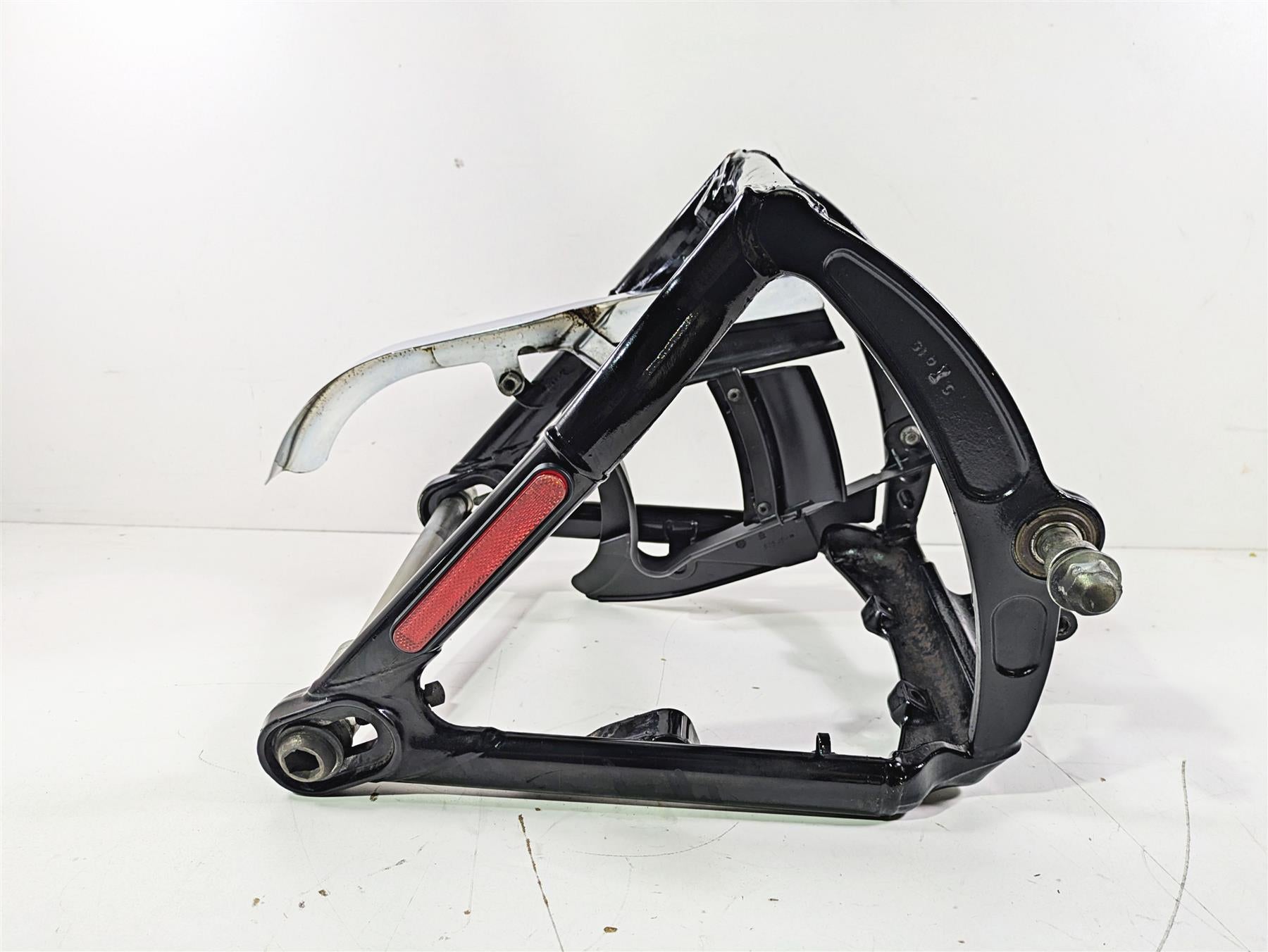 2009 Harley FXCWC Softail Rocker Rear Suspension Swingarm Swing Arm 47694-09