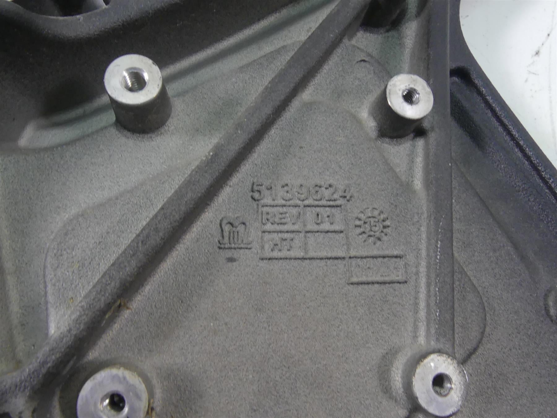 2016 Indian Scout Sixty Mid Frame Chassis Side Wall Mount Set 5139625 5139624 {{ shop.shopifyCountryName }} - Mototech271