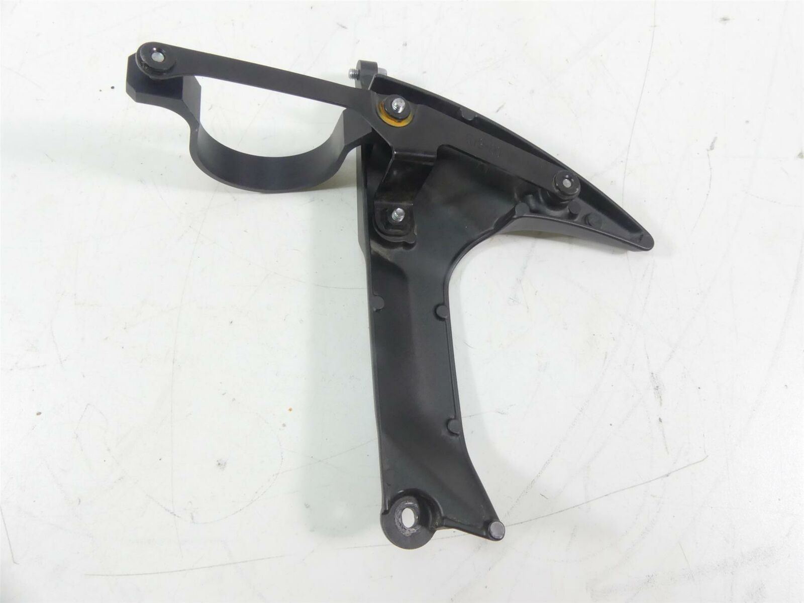 2020 Yamaha VMX17 1700 Left Side Front Fender Tire Hugger Mount 2S3-23361-00-P1 {{ shop.shopifyCountryName }} - Mototech271