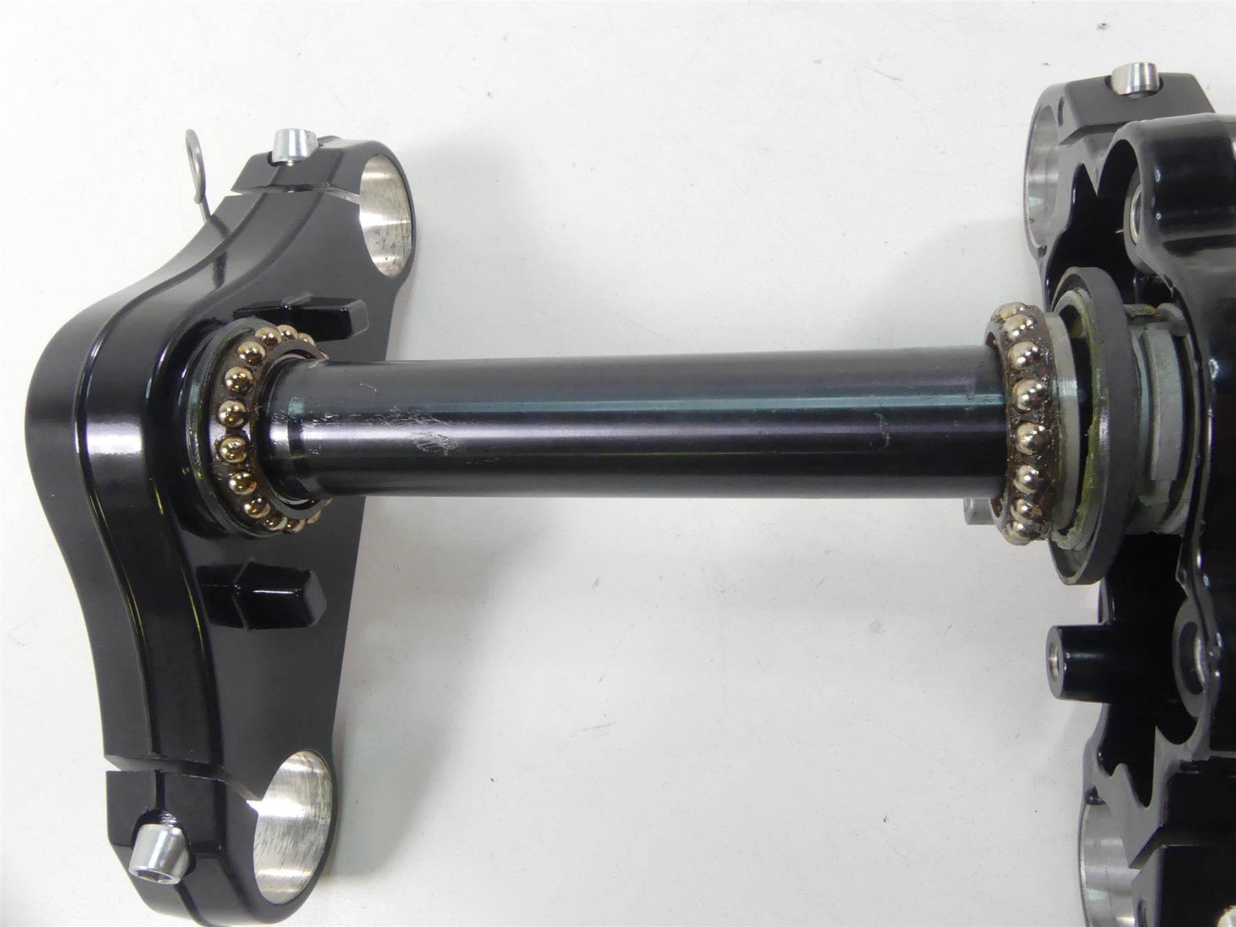 2019 Moto Guzzi V7 III Stone 750 Upper Lower Triple Tree Set 2B003251 2B003250 {{ shop.shopifyCountryName }} - Mototech271