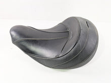 Load image into Gallery viewer, 2017 Indian Chieftain Limited Front Seat Saddle No Studs - No Tears 2686580

