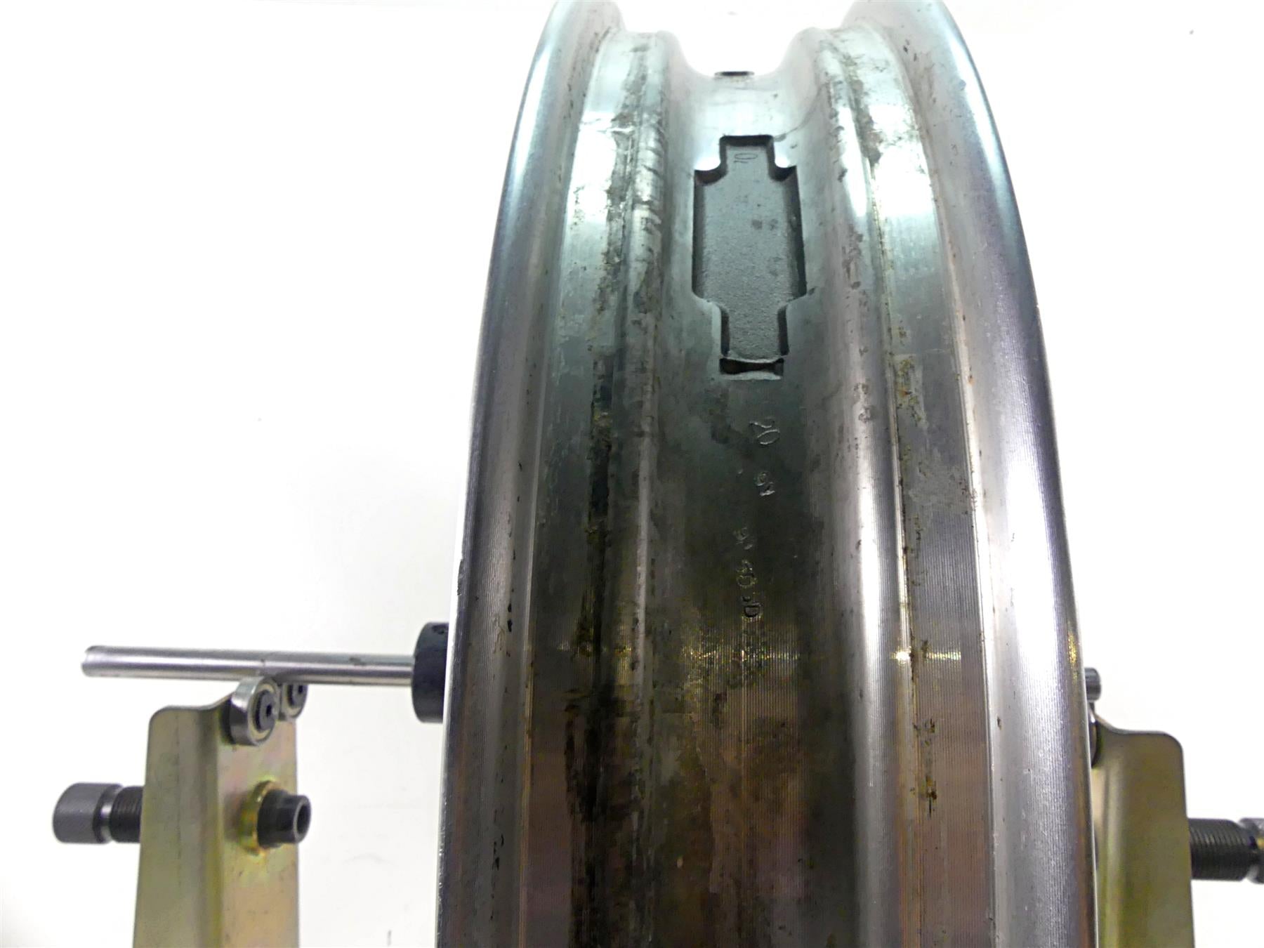 2015 Harley VRSCF Muscle V-Rod Straight Front Wheel Rim 19x3 41670-09 {{ shop.shopifyCountryName }} - Mototech271