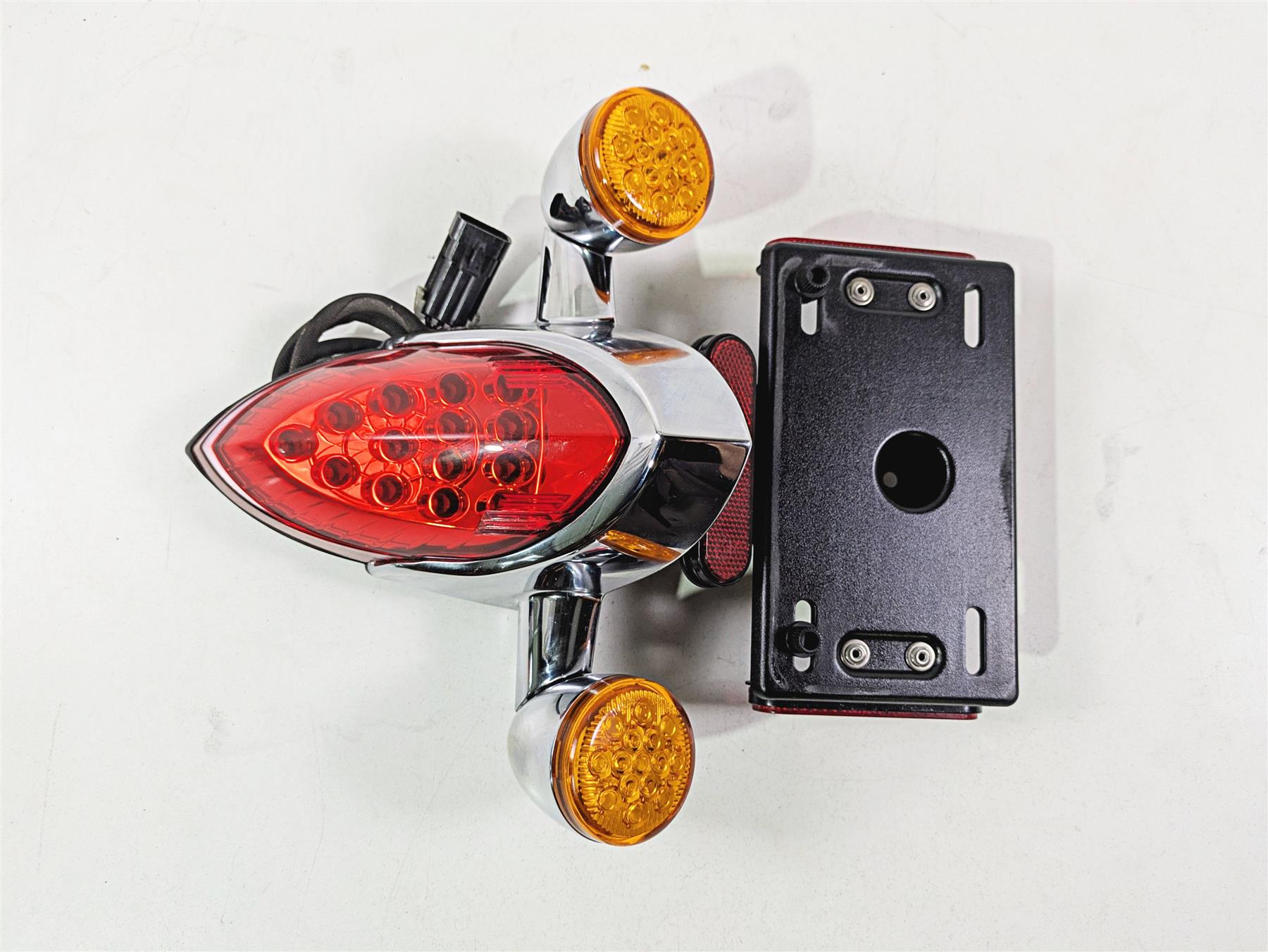 2017 Indian Chieftain Limited Taillight Blinker Plate Holder Set Chrome 5138445 {{ shop.shopifyCountryName }} - Mototech271