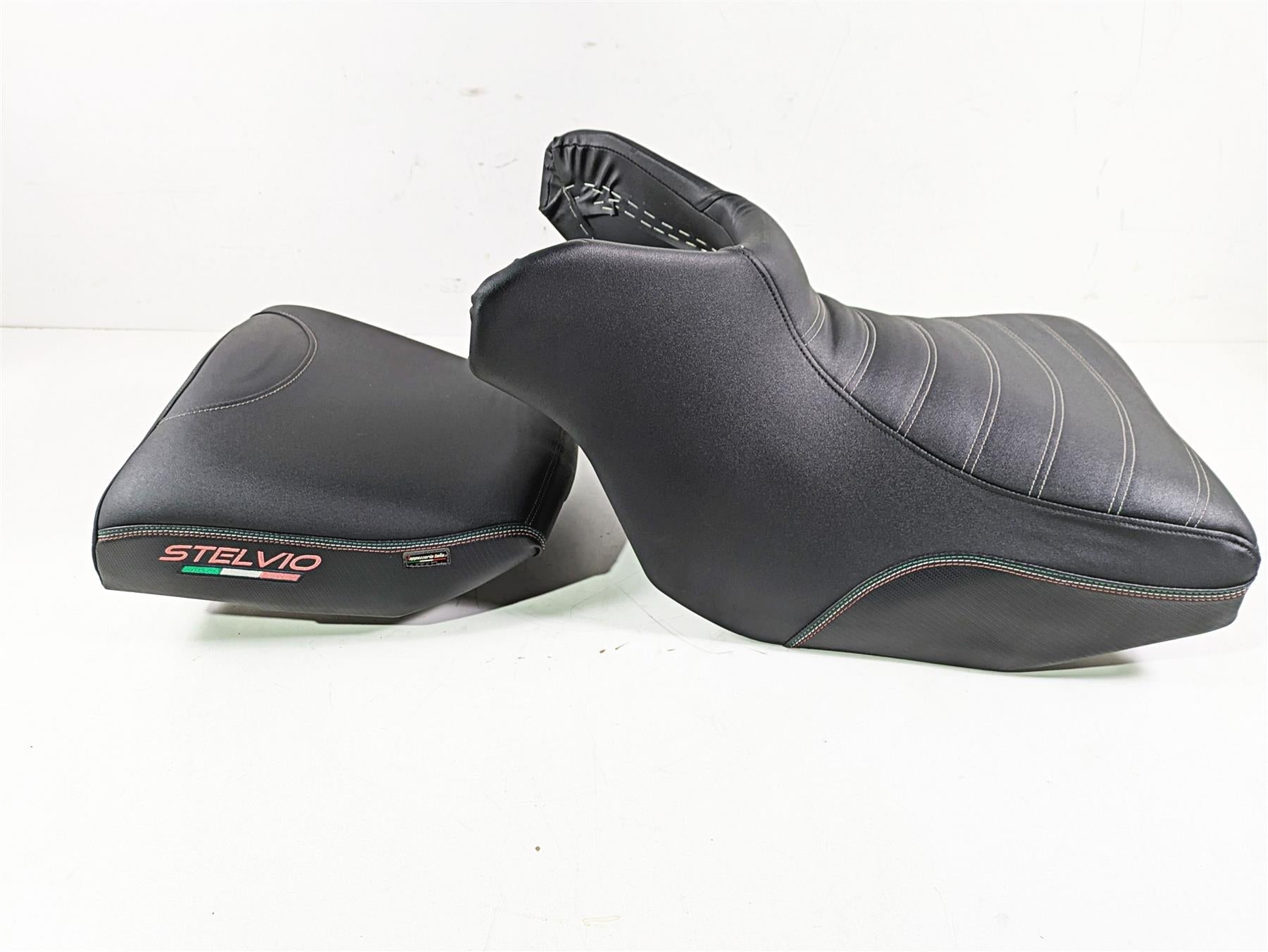2016 Moto Guzzi Stelvio 1200 8V NTX Tappezzeria Italia Seat Set 88617600A2 {{ shop.shopifyCountryName }} - Mototech271