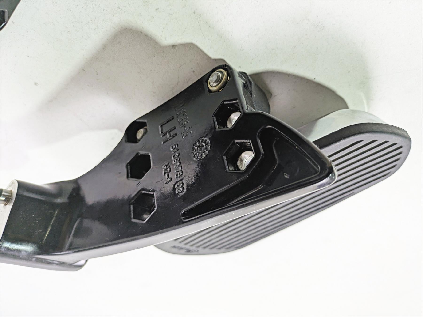 2017 Indian Chieftain Limited Rear Passenger Floor Board Set 5139179 5139180 {{ shop.shopifyCountryName }} - Mototech271