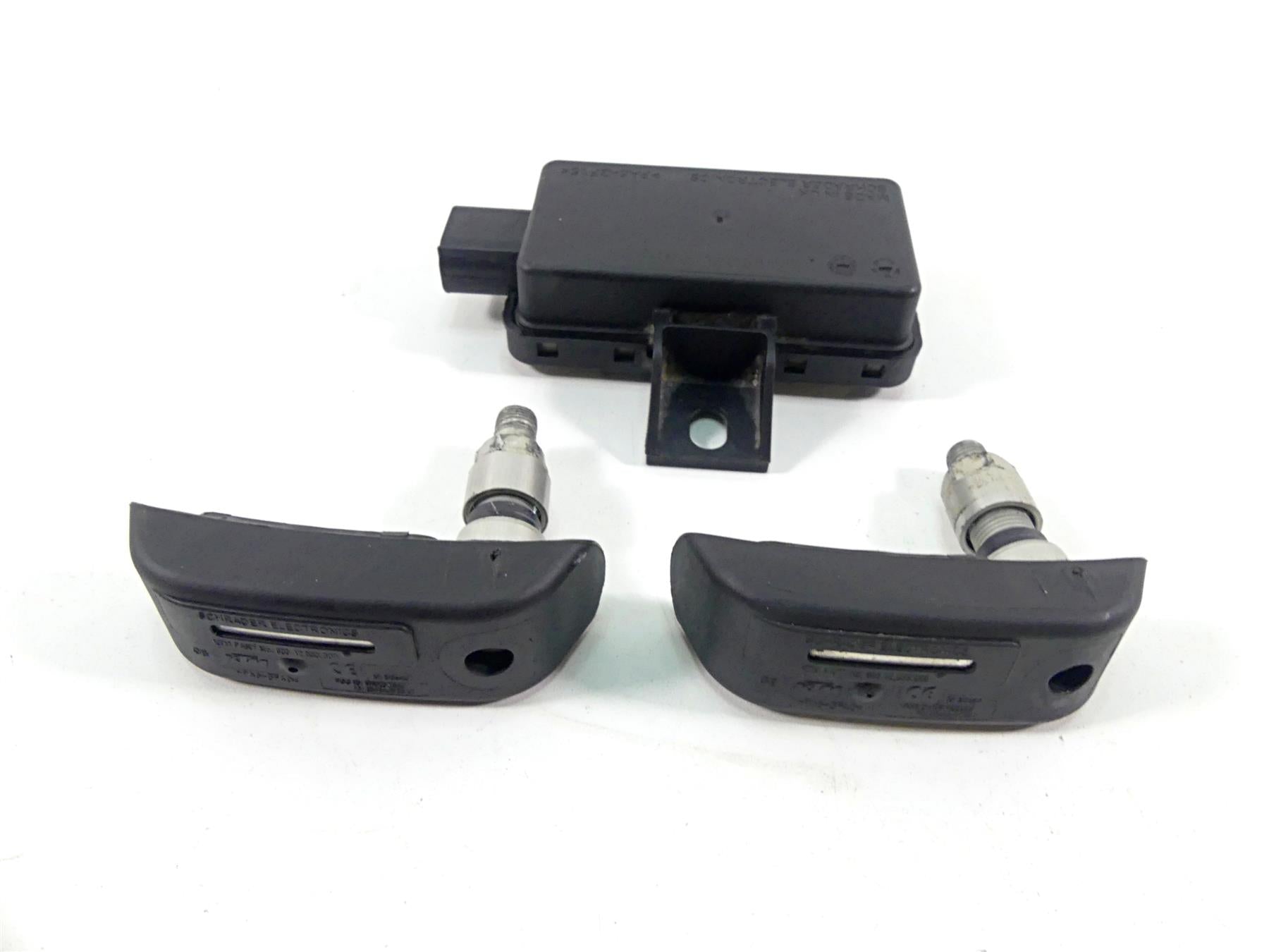 2015 KTM 1190 Adventure Air Pressure Module & Tire Sensors Set -Read 60312032000 {{ shop.shopifyCountryName }} - Mototech271