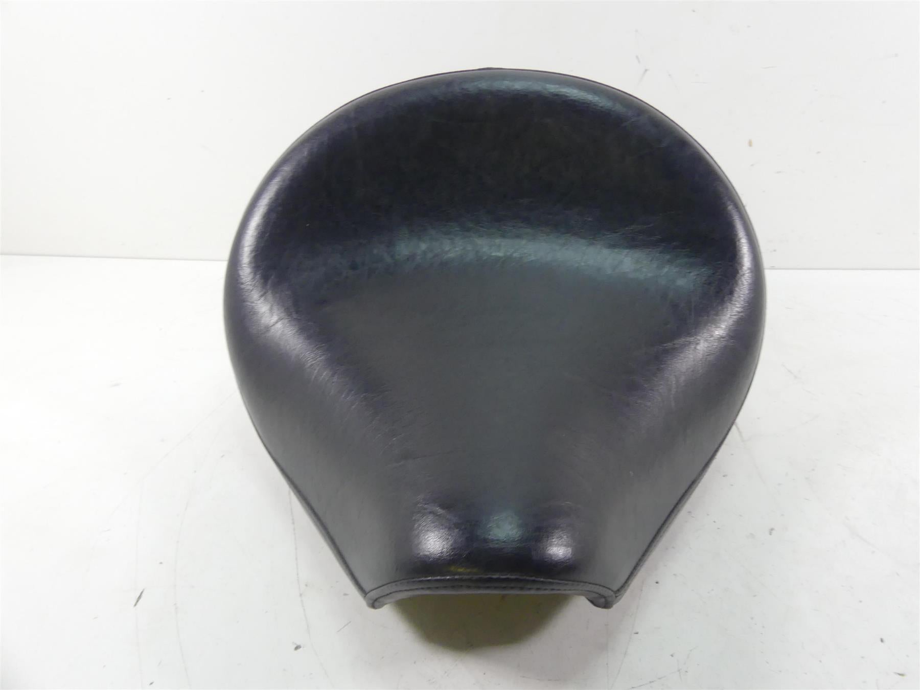 2002 Yamaha XVS1100 V-Star Front Rider Driver Seat Saddle - Nice 5KS-24710-00-00 {{ shop.shopifyCountryName }} - Mototech271
