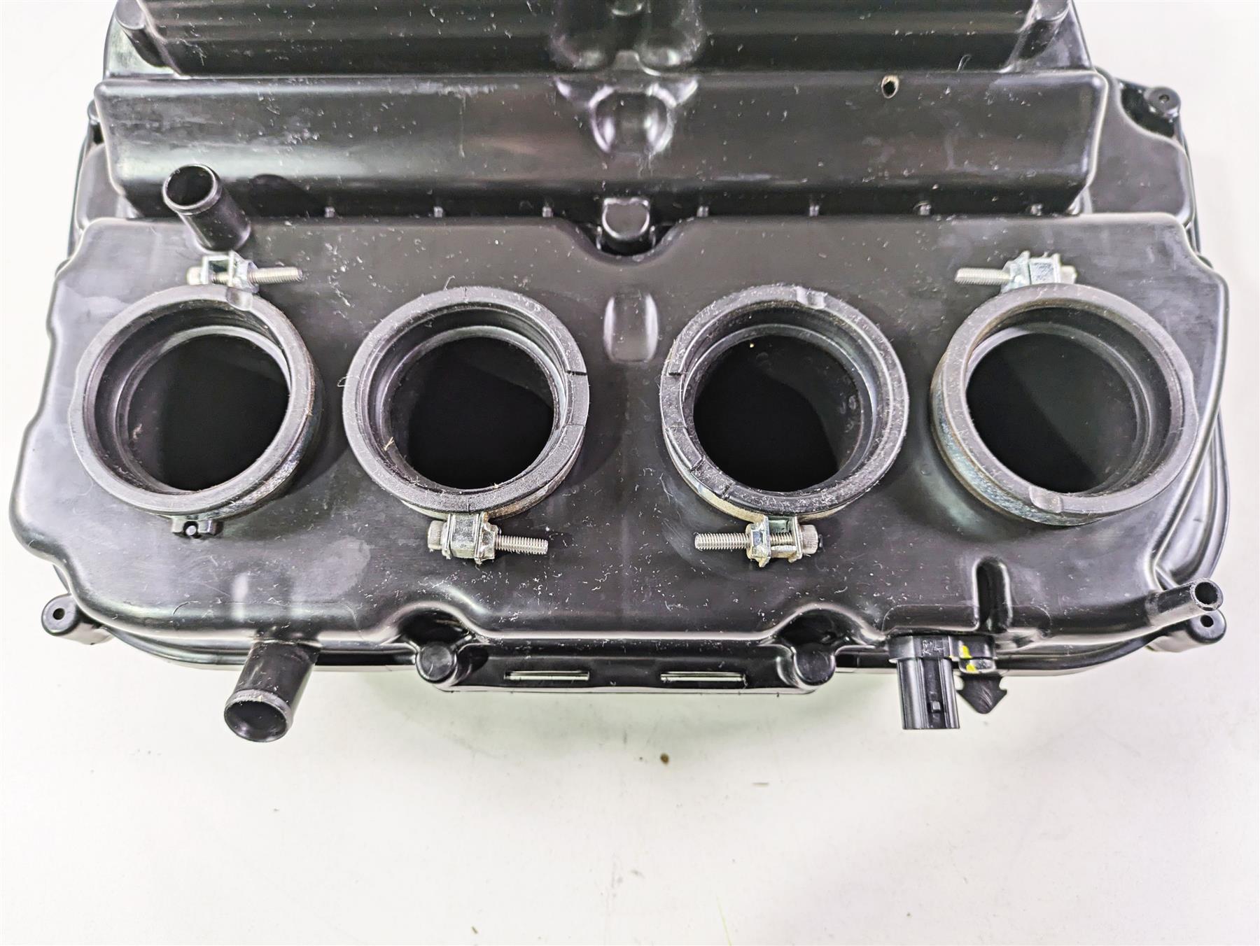 2021 Kawasaki Z900 ZR900 Air Box Cleaner Breather Filter 11010-0949 {{ shop.shopifyCountryName }} - Mototech271
