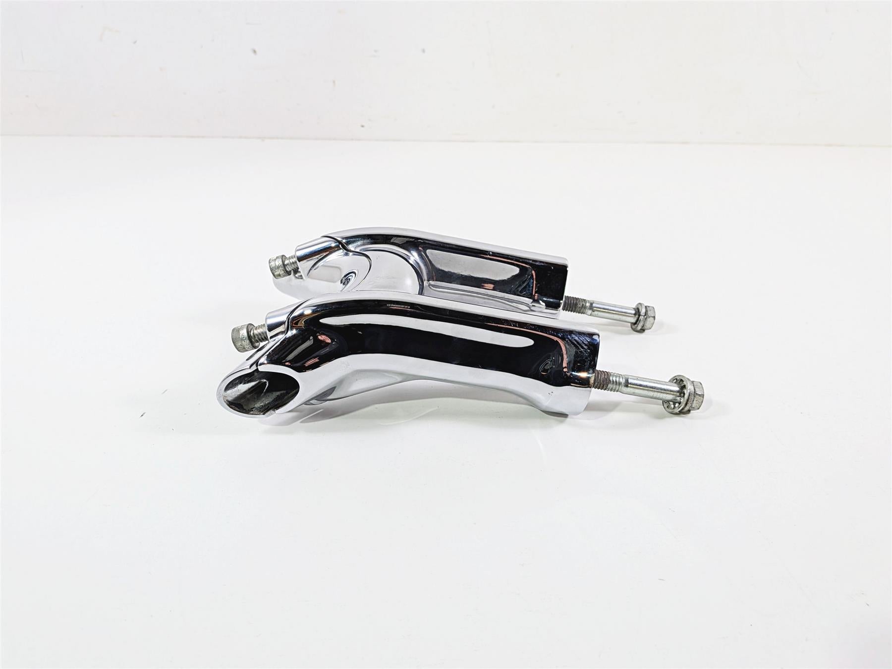 2009 Harley FXCWC Softail Rocker 7" Chrome Handlebar Riser 56407-08 56335-08 {{ shop.shopifyCountryName }} - Mototech271