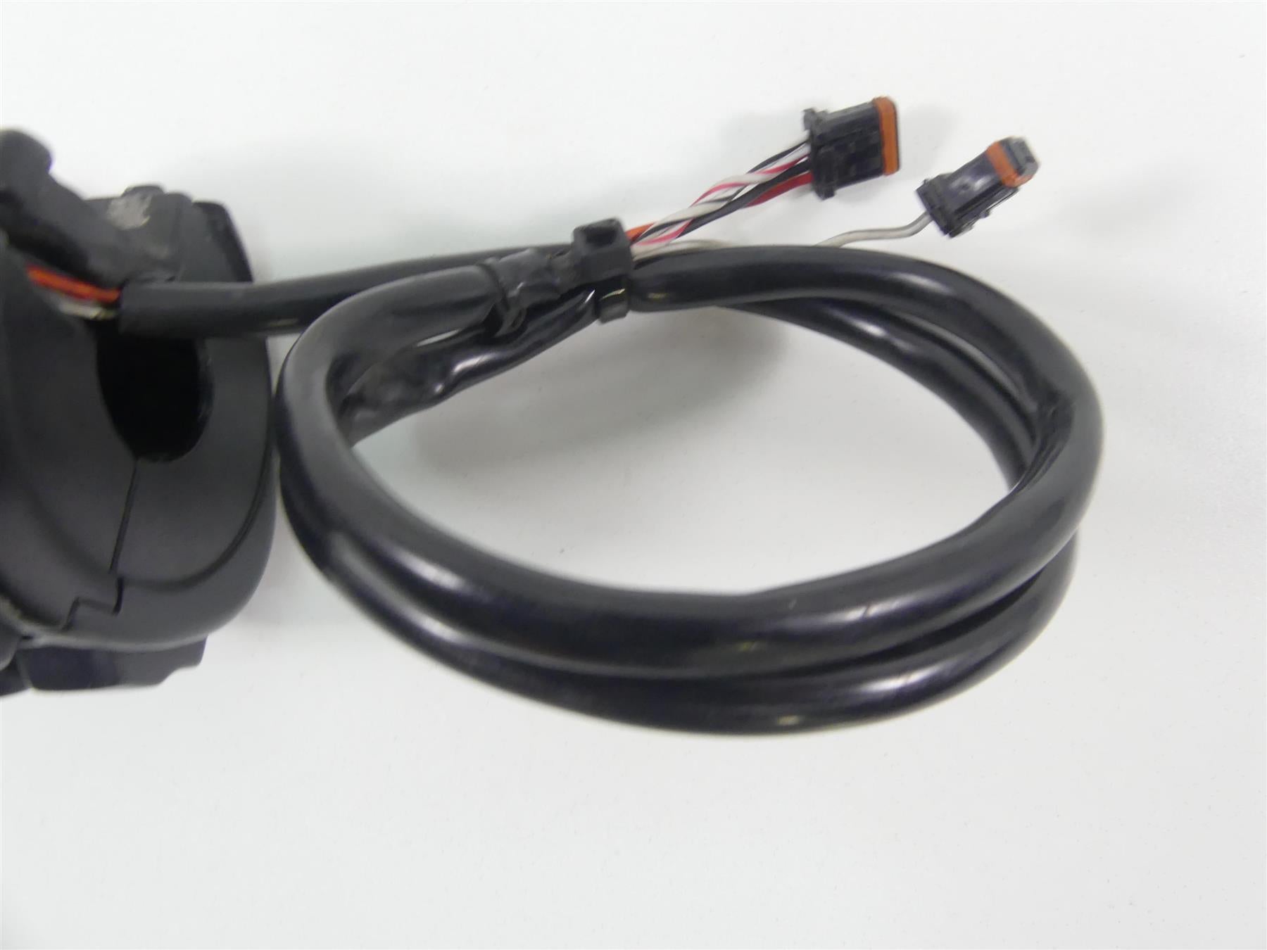 2018 Harley FXBRS Softail Breakout Right Hand Start Kill Control Switch 71500462 {{ shop.shopifyCountryName }} - Mototech271